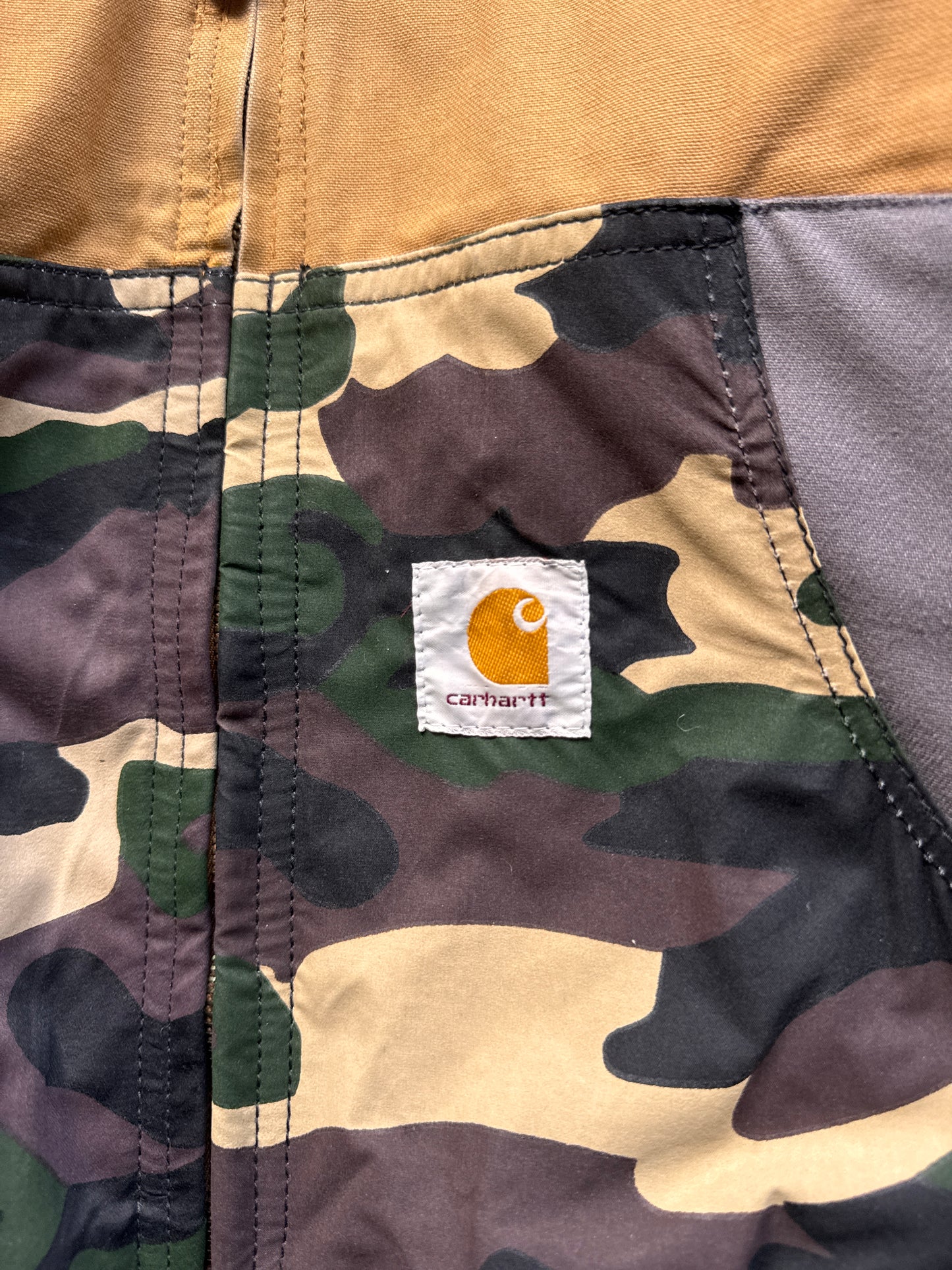VINTAGE CARHARTT REWORKED CAMO PATTERN ACTIVE JACKET - XS