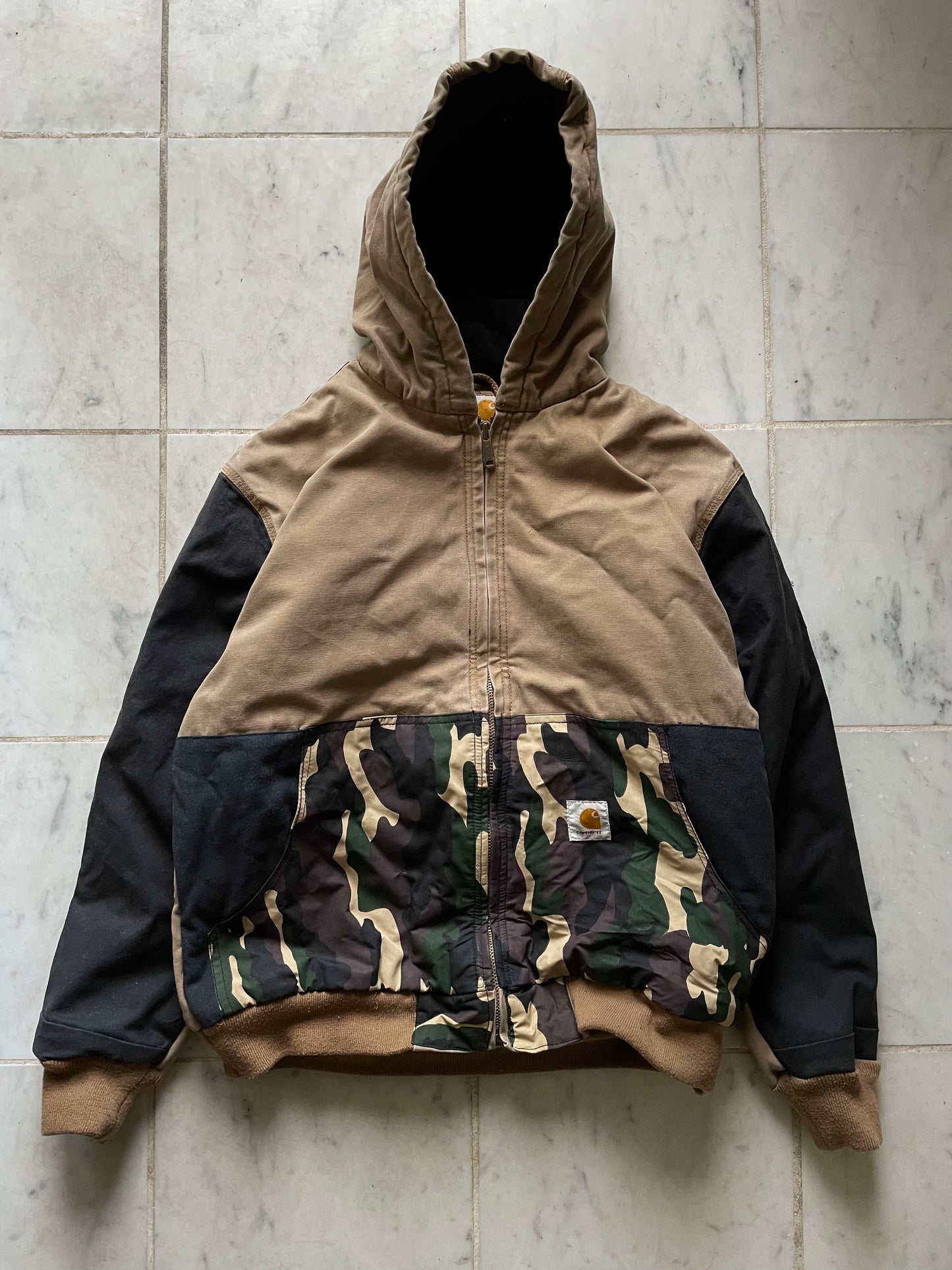 CARHARTT REWORKED MILITARY ACTIVE JACKET - LARGE