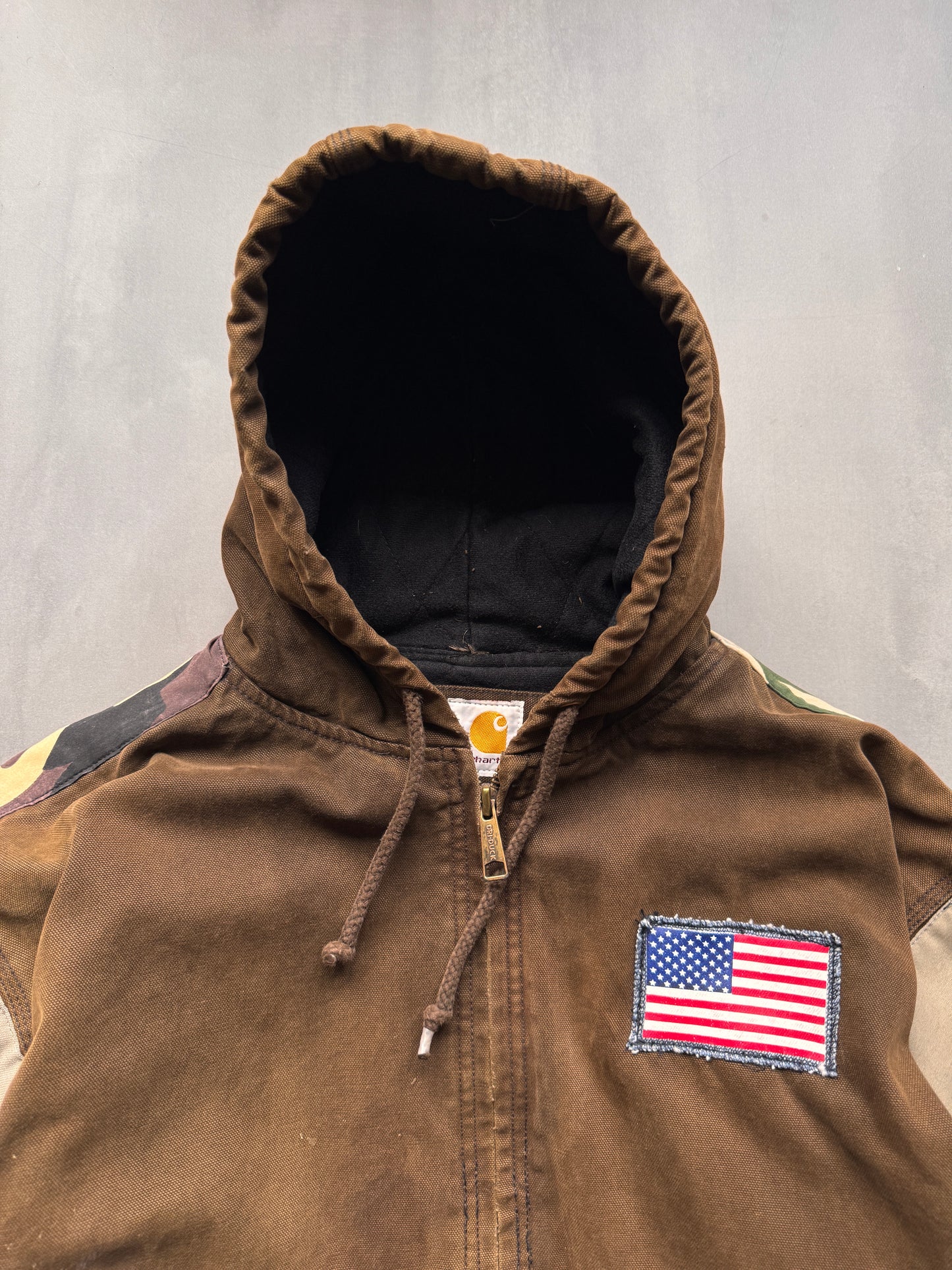 CARHARTT REWORKED CAMO PATTERN ACTIVE JACKET - M