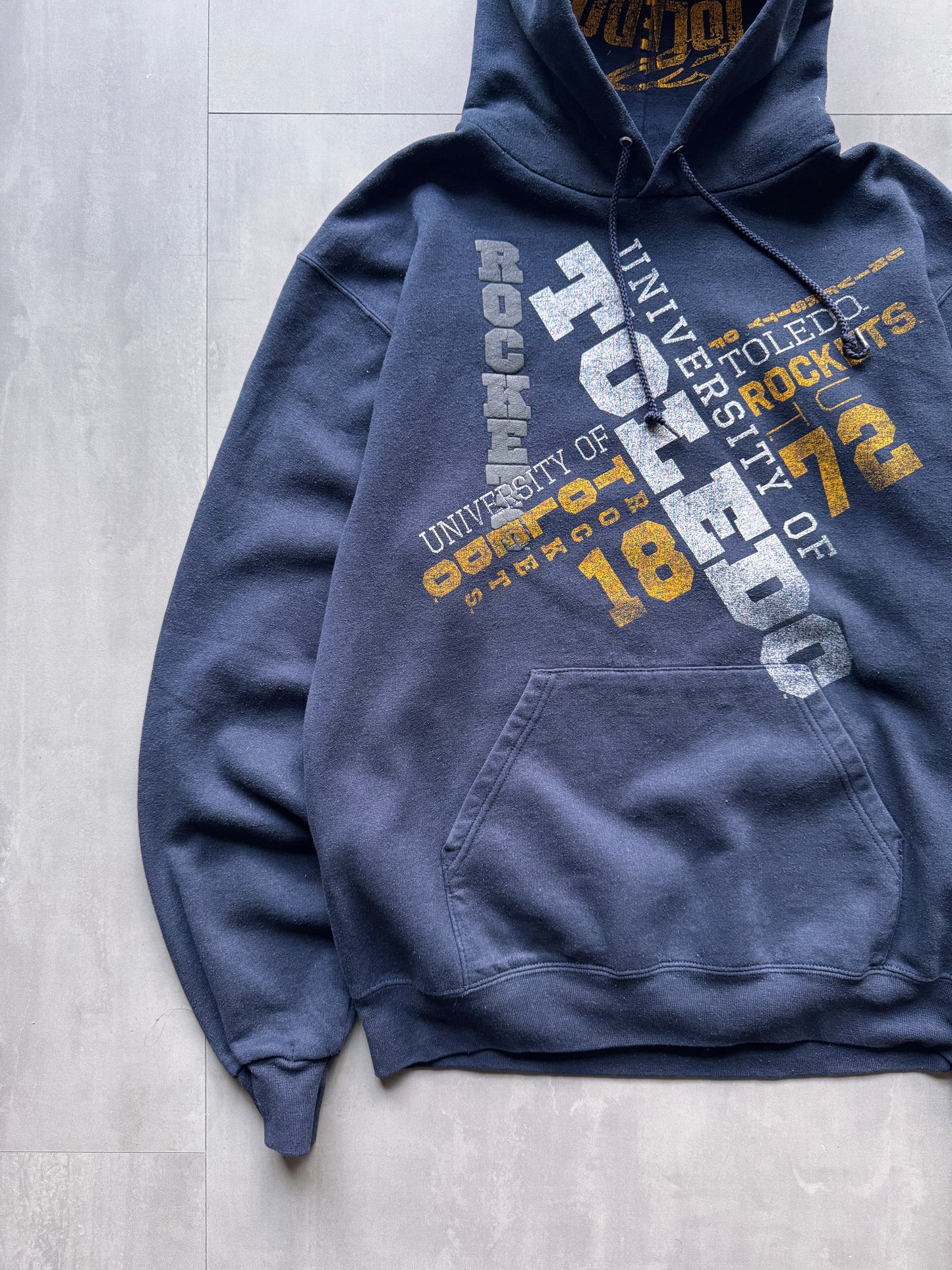 VINTAGE CHAMPION UNIVERSITY OF TOLEDO NAVY HOODIE - M