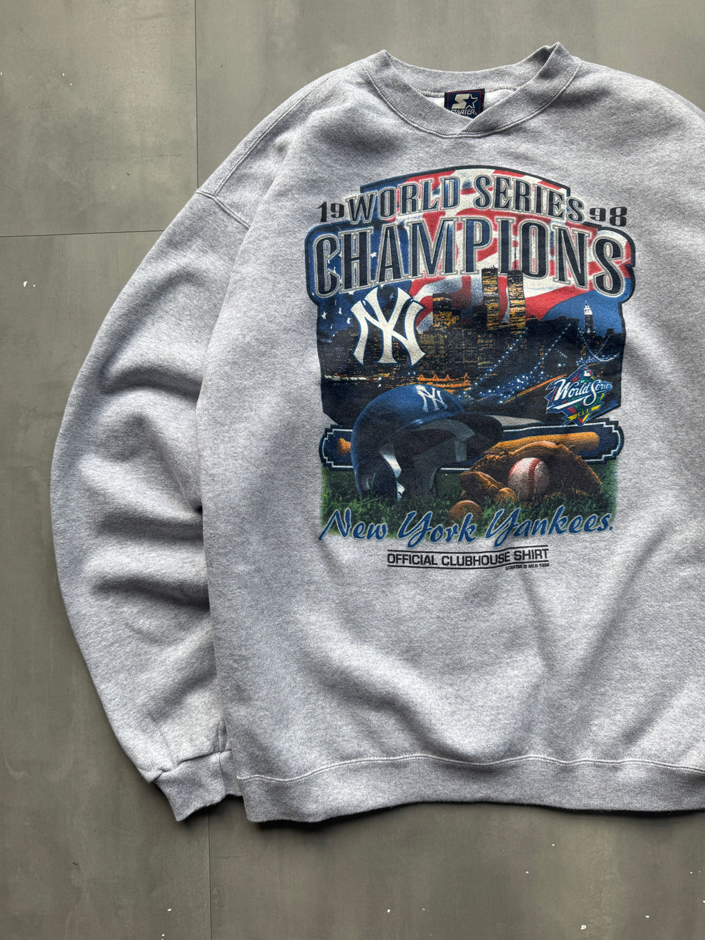 VINTAGE STARTER MLB NEW YORK YANKEES CHAMPIONS '98 SWEATER - L