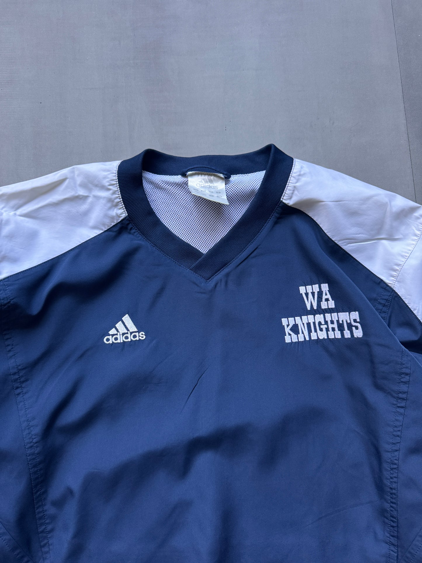 VINTAGE ADIDAS WA KNIGHTS NAVY WINDBREAKER - M