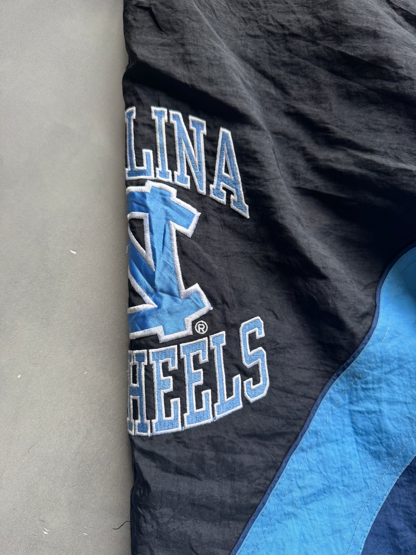 VINTAGE STARTER NORTH CAROLINA JACKET - M
