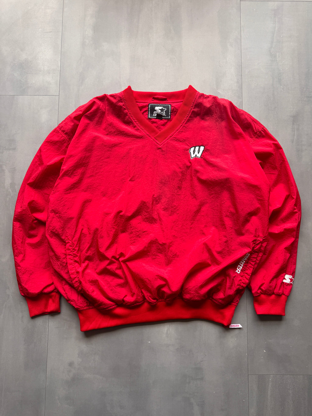 VINTAGE STARTER WISCONSIN BADGERS RED WINDBREAKER - XXL