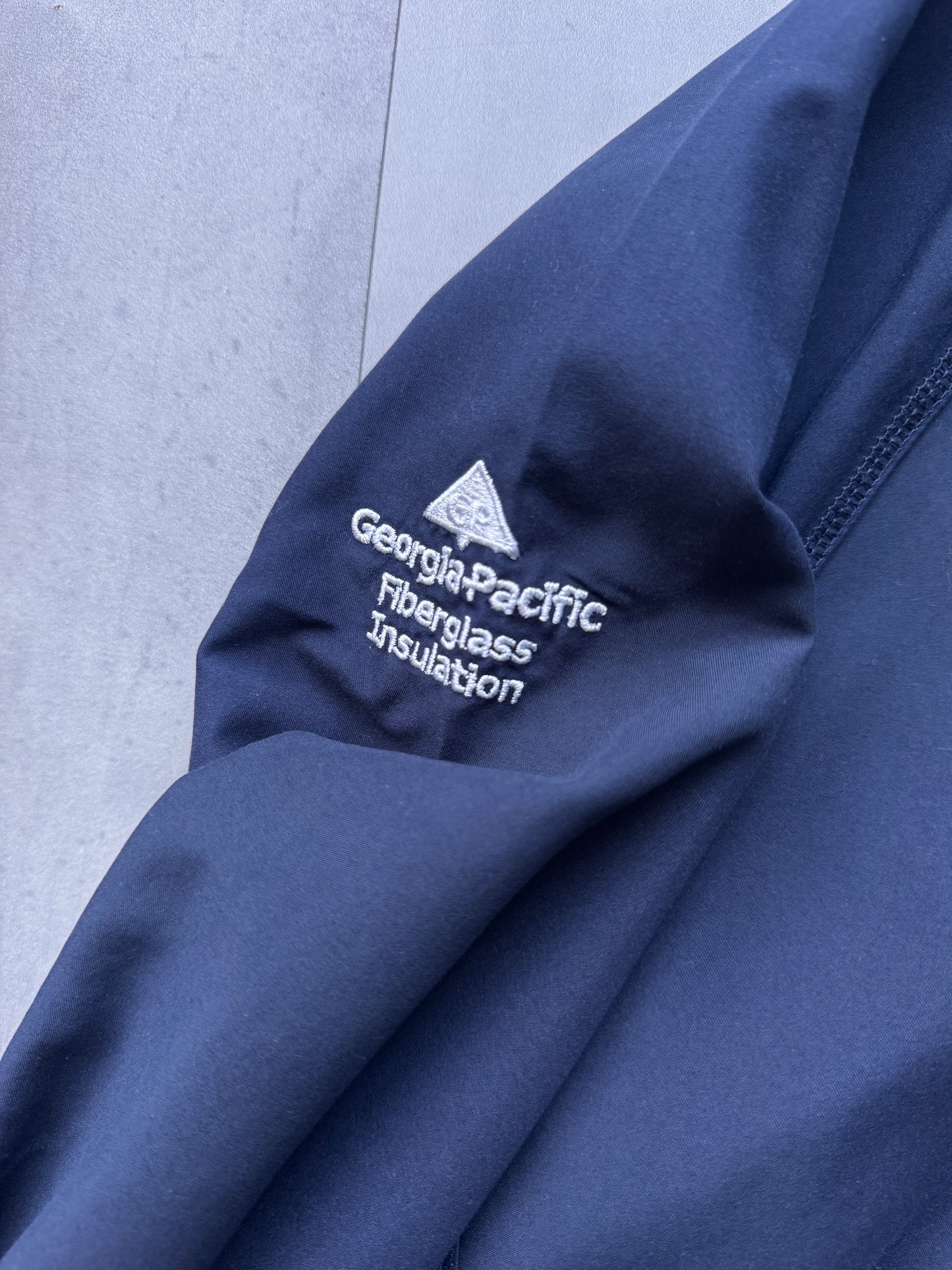 VINTAGE ADIDAS NAVY WINDBREAKER - M