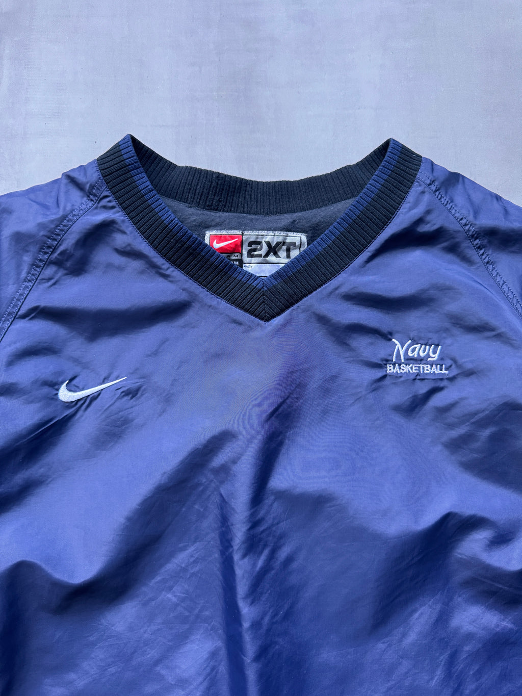VINTAGE NIKE NAVY BASKETBALL WINDBREAKER - XXL