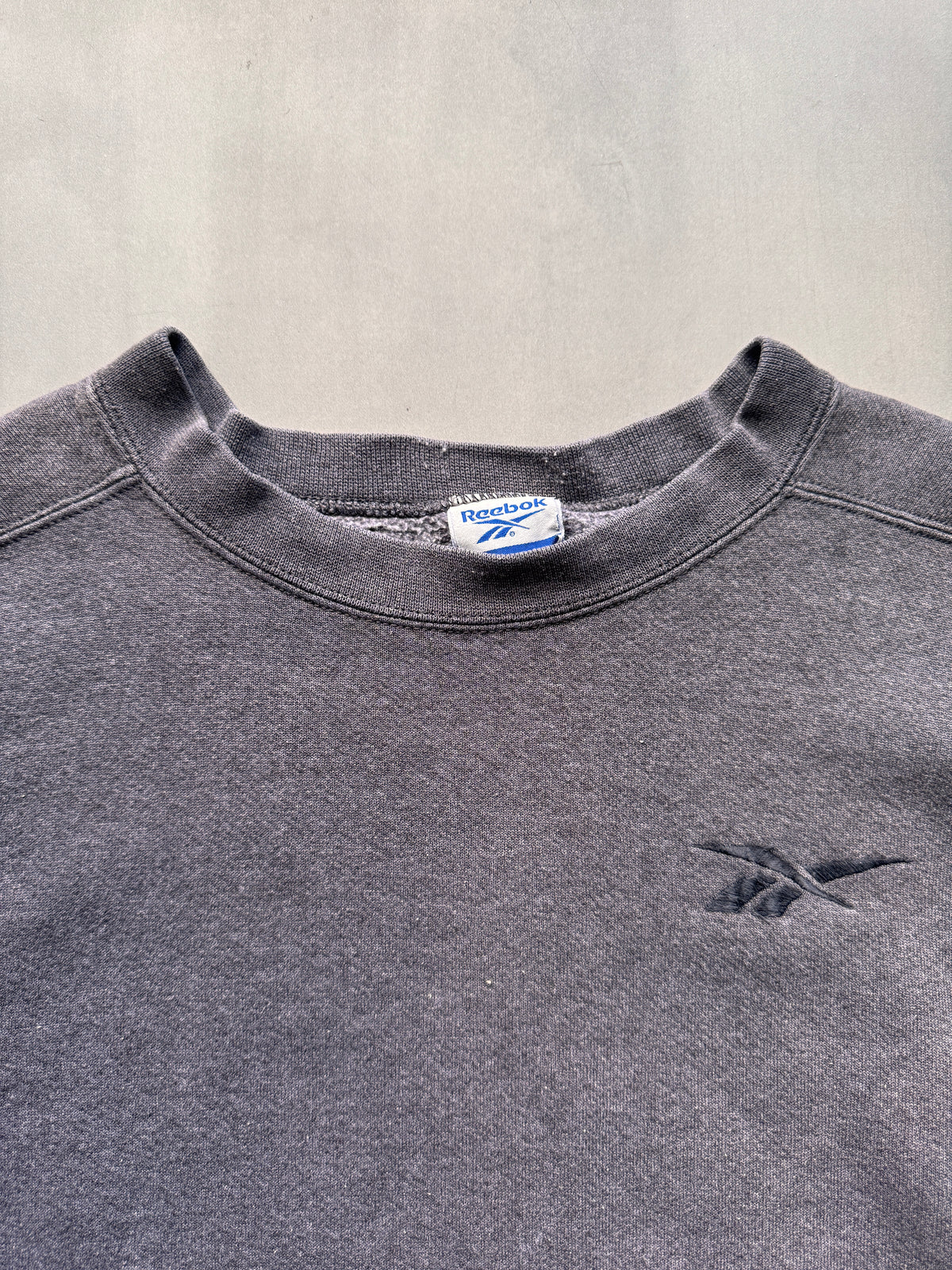 VINTAGE REEBOK GREY SWEATER - XL