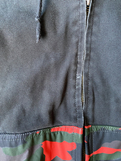 VINTAGE CARHARTT REWORKED CAMO PATTERN ACTIVE JACKET - L