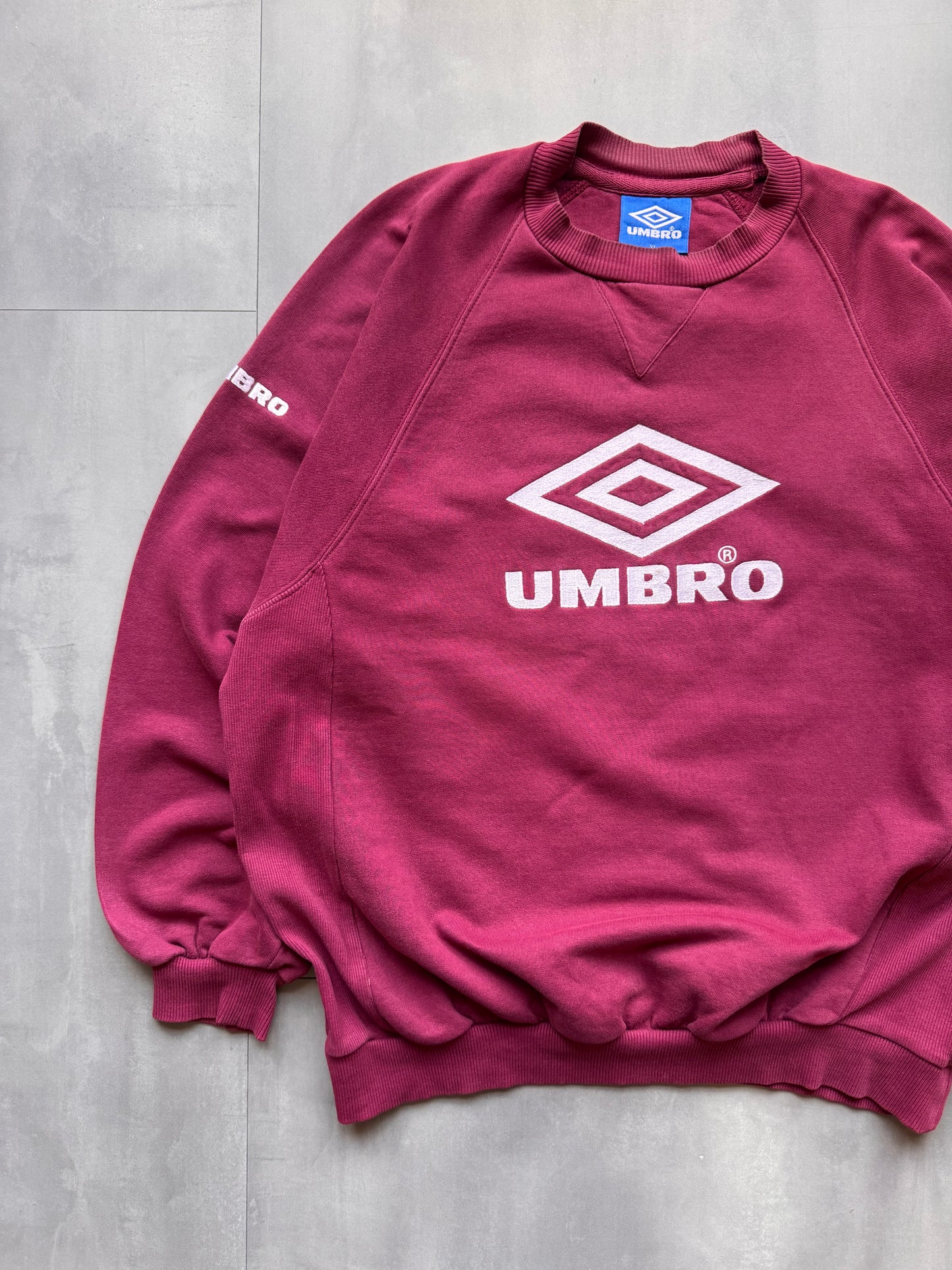 VINTAGE UMBRO MAROON SWEATER - L
