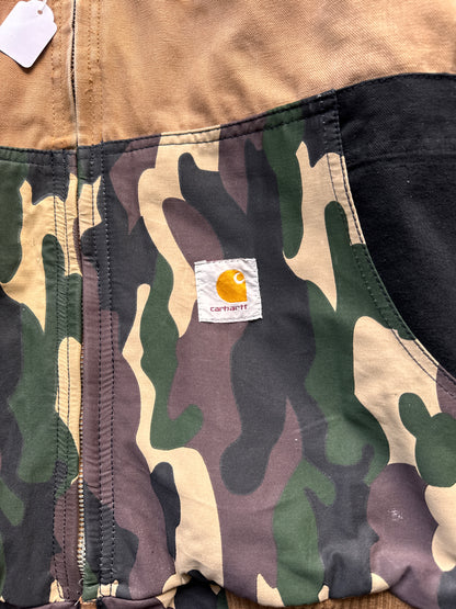 VINTAGE CARHARTT REWORKED CAMO PATTERN ACTIVE JACKET - S