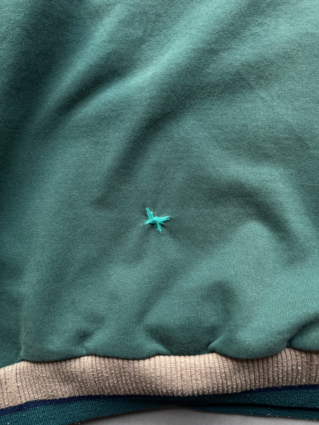 VINTAGE NIKE 90s SWOOSH FADED GREEN SWEATER - L