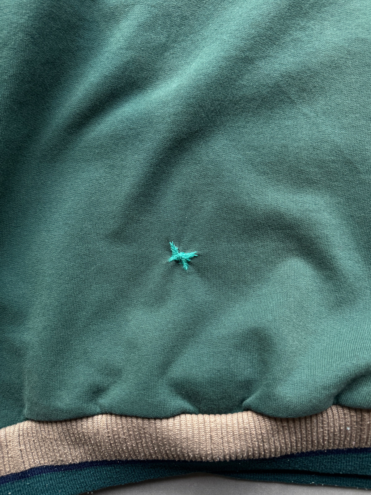 VINTAGE NIKE 90s SWOOSH FADED GREEN SWEATER - L