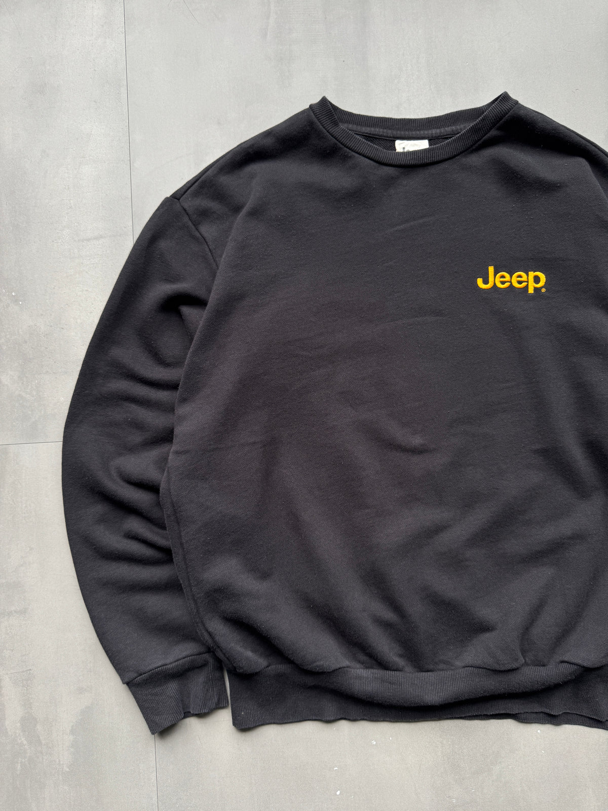 VINTAGE JEEP BLACK SWEATER - M