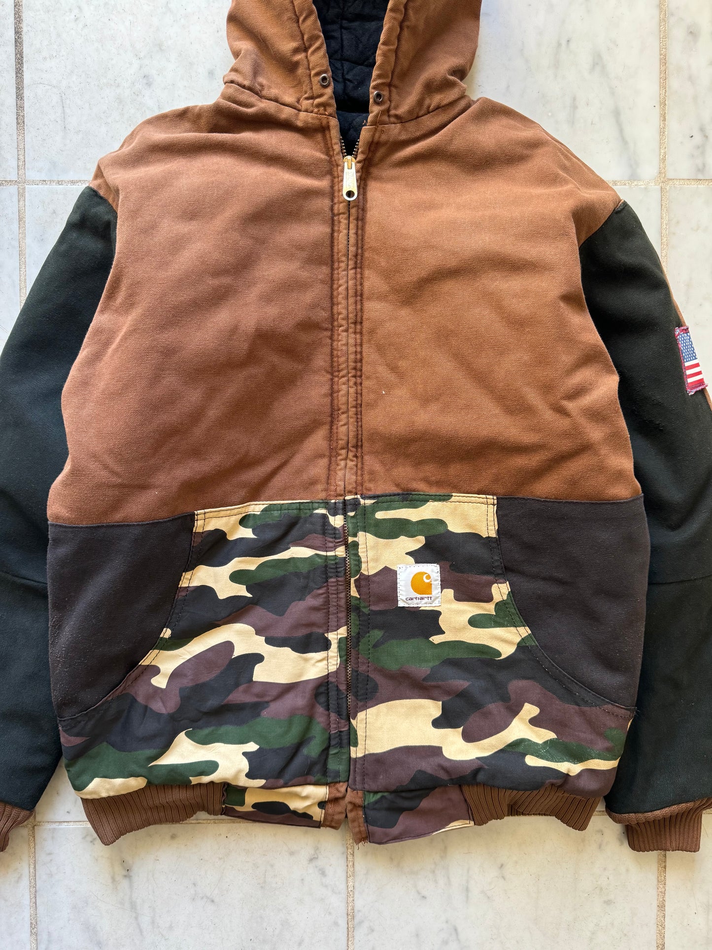 CARHARTT REWORKED CAMO PATTERN ACTIVE JACKET - XLARGE