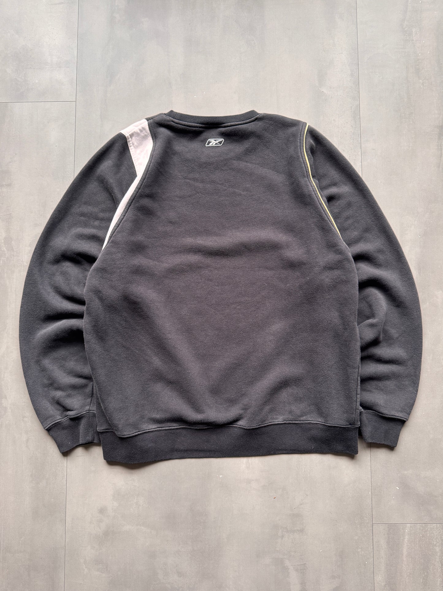 VINTAGE REEBOK BLACK SWEATER - L