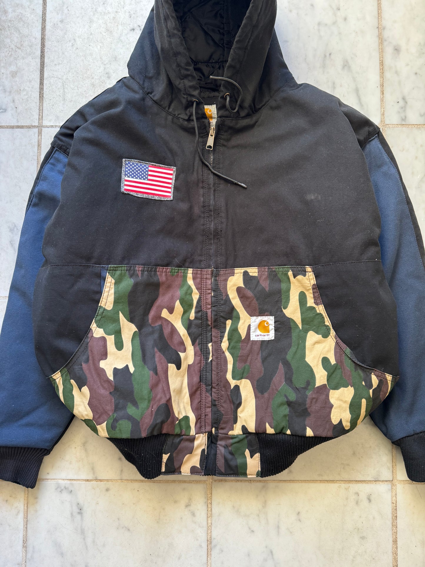 CARHARTT REWORKED CAMO PATTERN ACTIVE JACKET - XLARGE