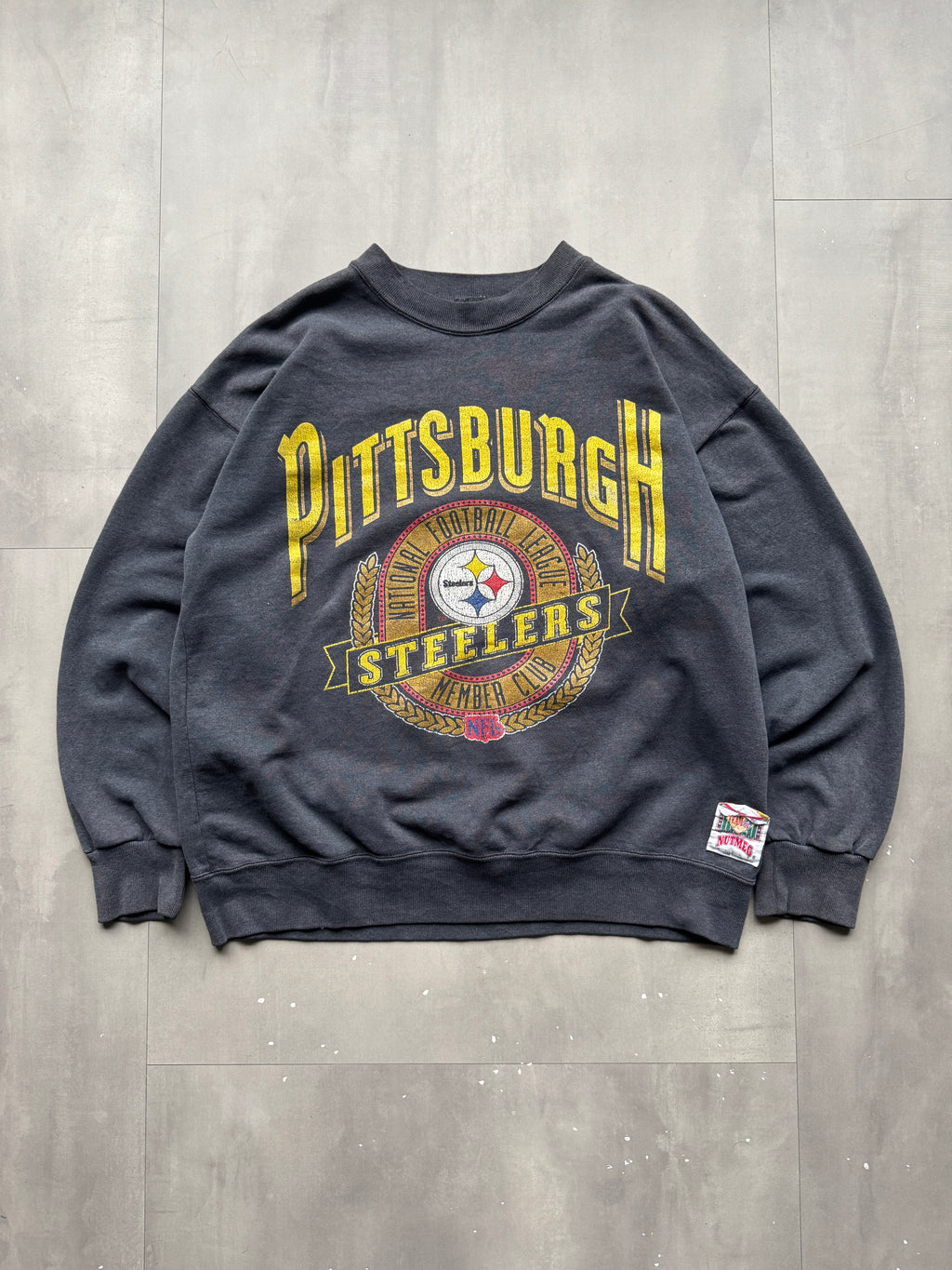 VINTAGE NUTMEG NFL PITTSBURGH STEELERS 90s GREY SWEATER - L