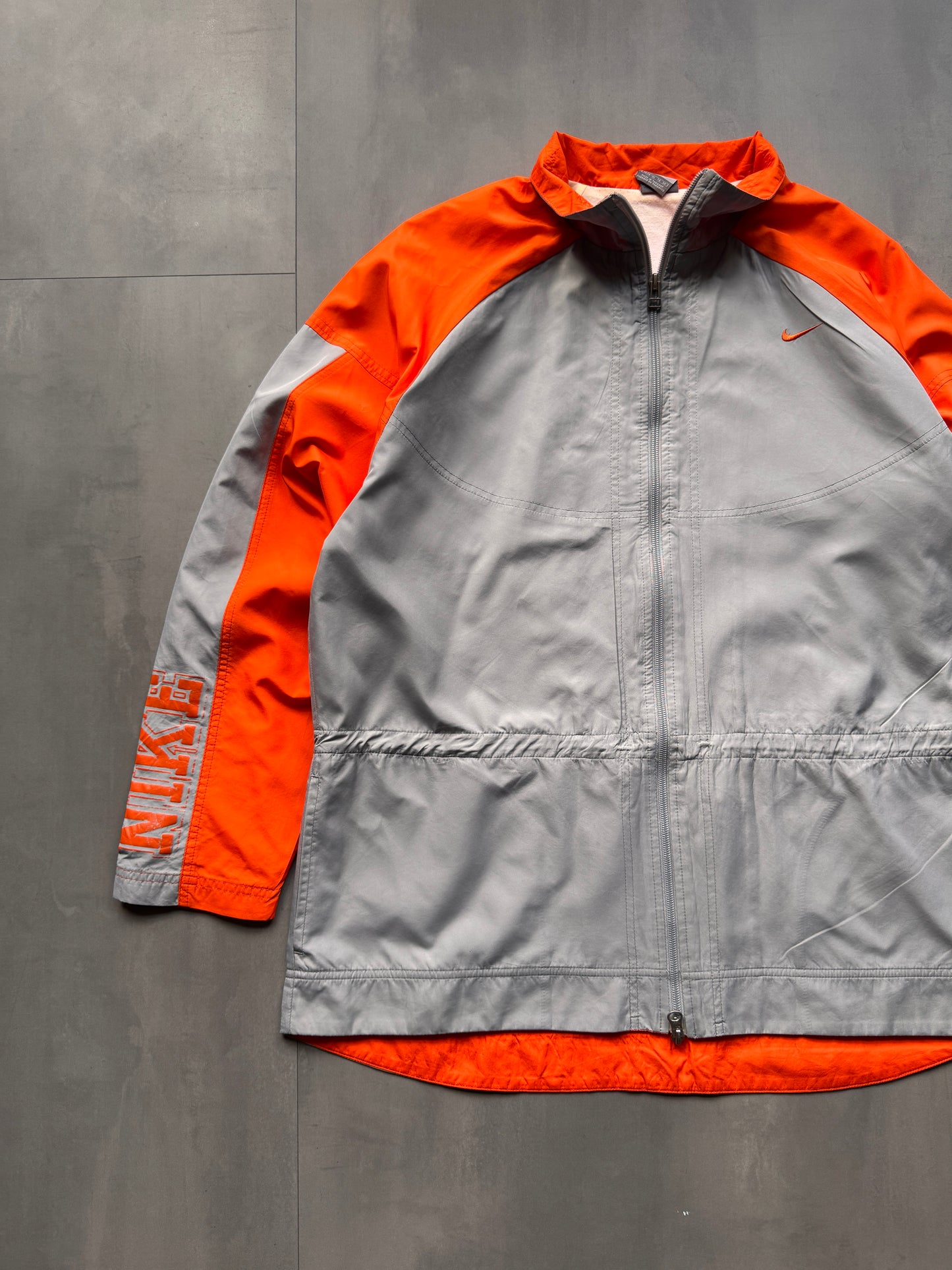 VINTAGE NIKE GREY/ORANGE TRACK JACKET - M