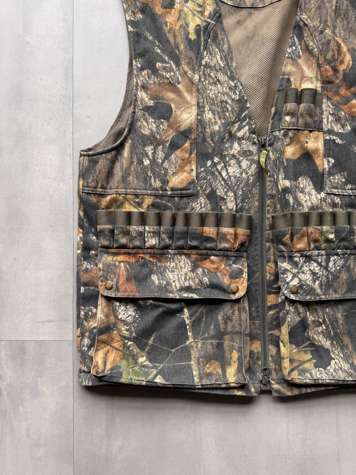 VINTAGE GEOLOGIC REALTREE GILET - LARGE