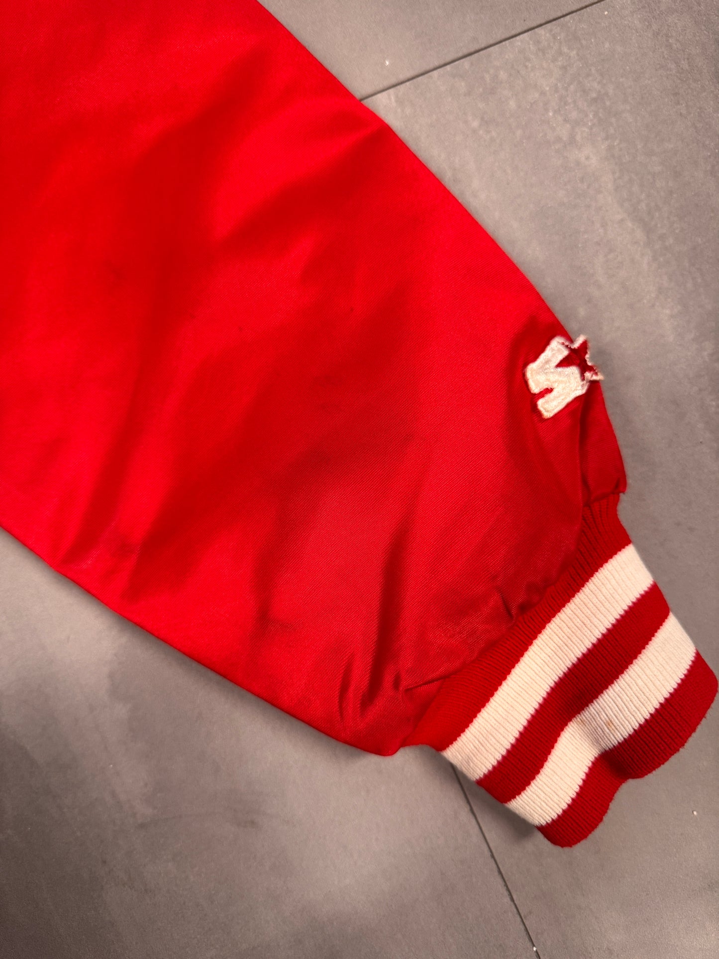 VINTAGE NHL STARTER DETROIT RED WINGS RED SATIN BOMBER JACKET - L