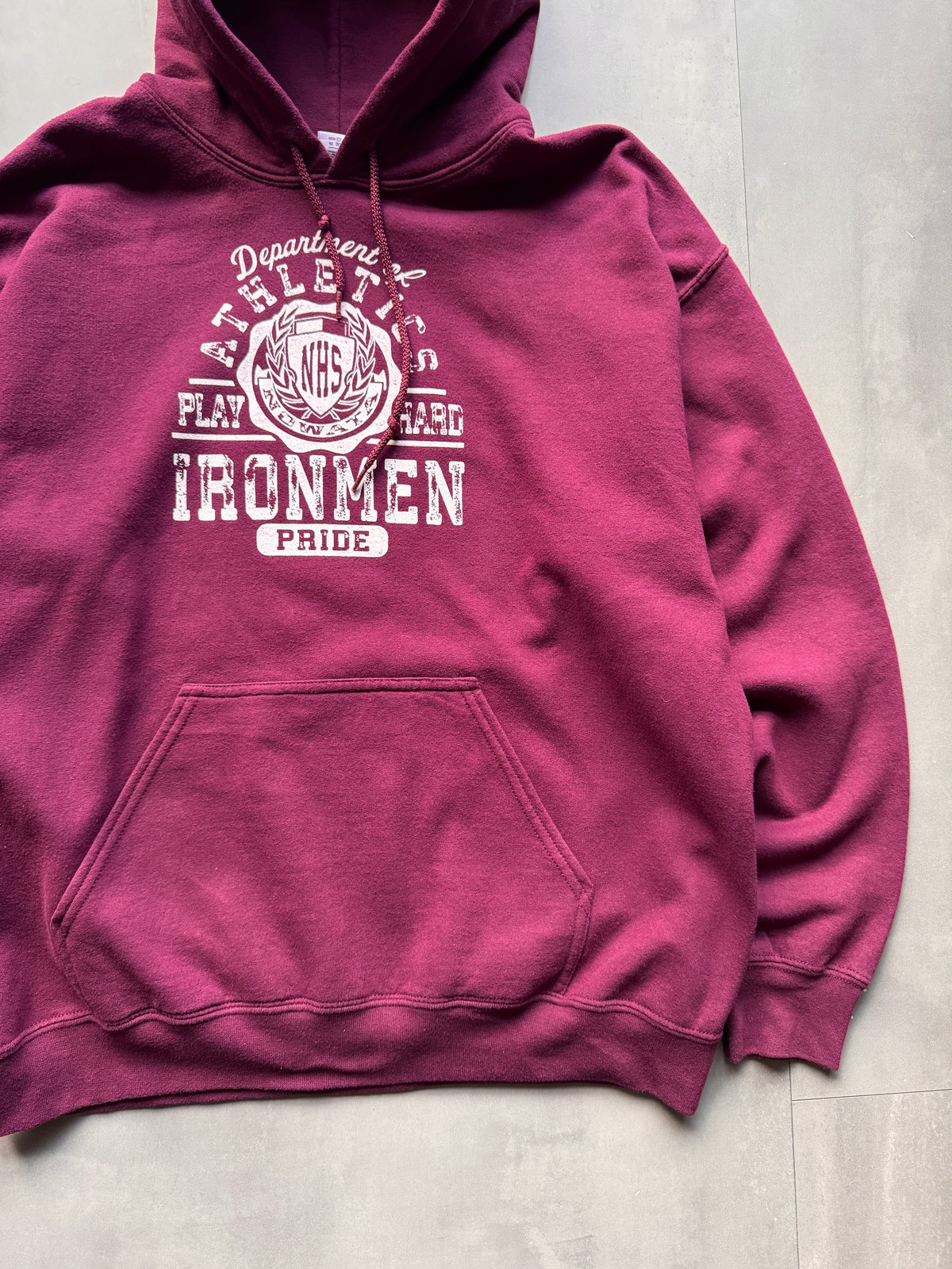 VINTAGE NHS IRONMEN BURGUNDY HOODIE - S