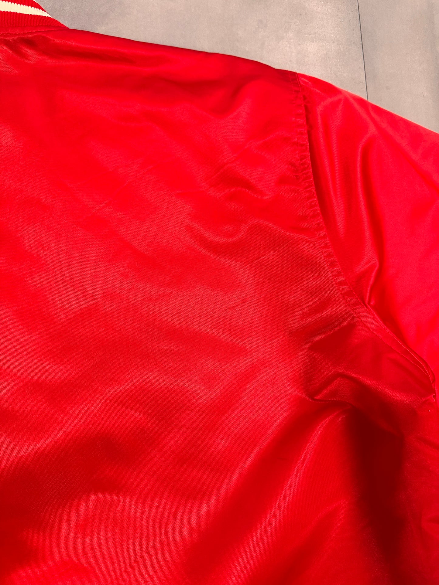 VINTAGE NHL STARTER DETROIT RED WINGS RED SATIN BOMBER JACKET - L