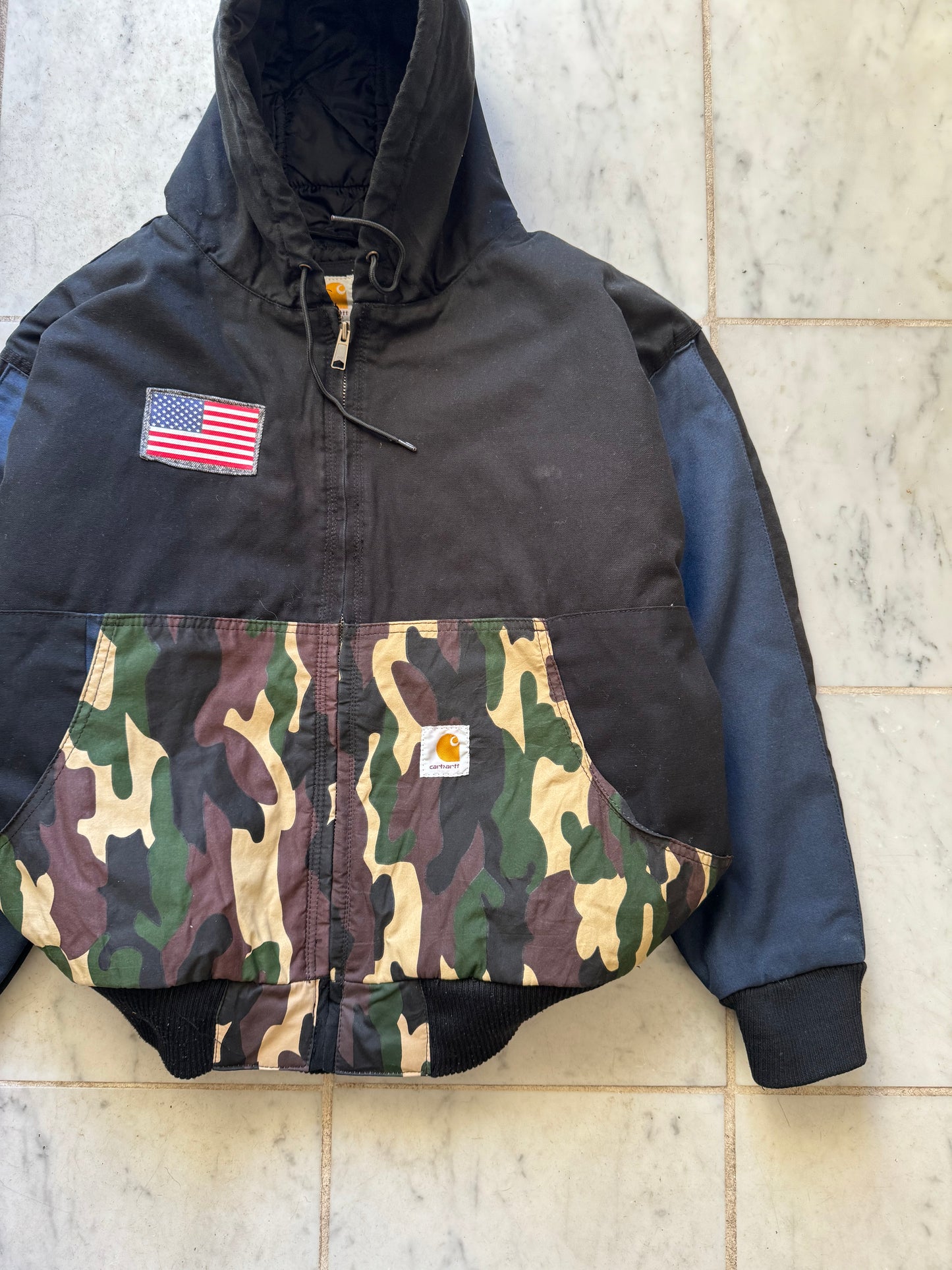 CARHARTT REWORKED CAMO PATTERN ACTIVE JACKET - XLARGE