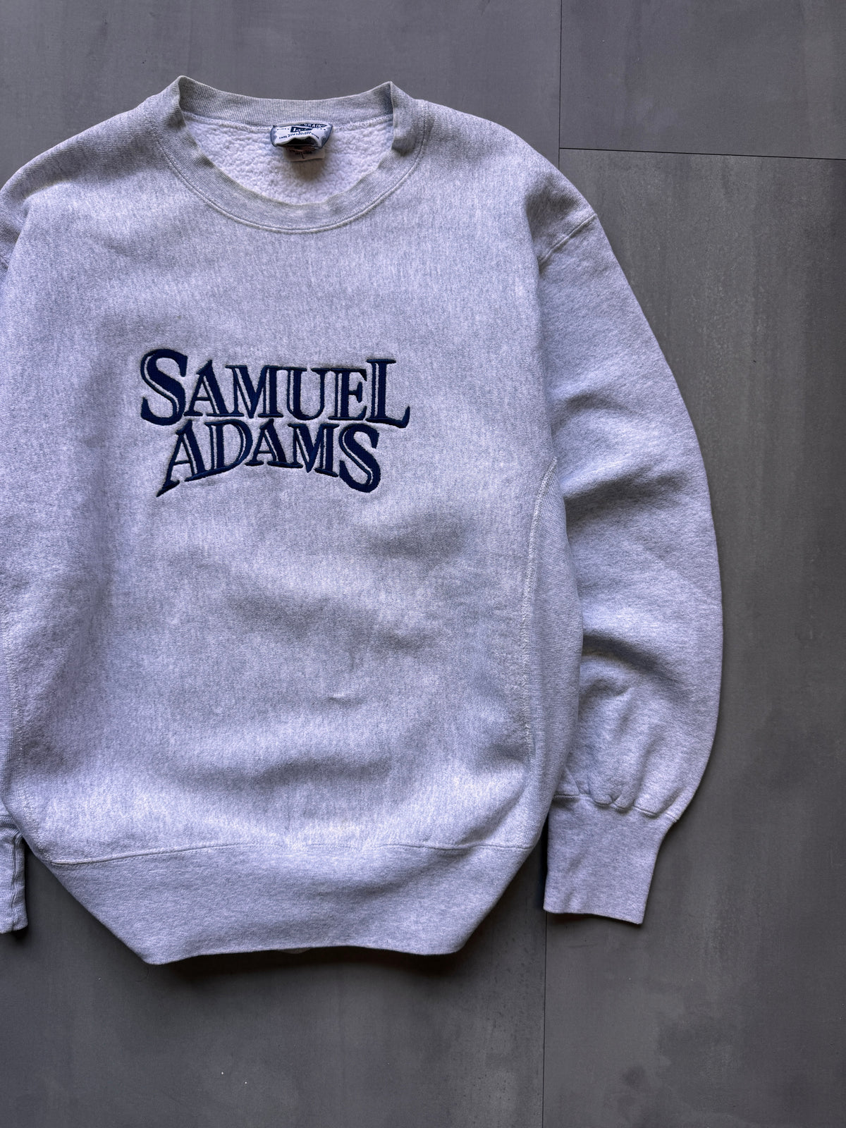 VINTAGE LEE SAMUEL ADAMS GREY SWEATER - MEDIUM