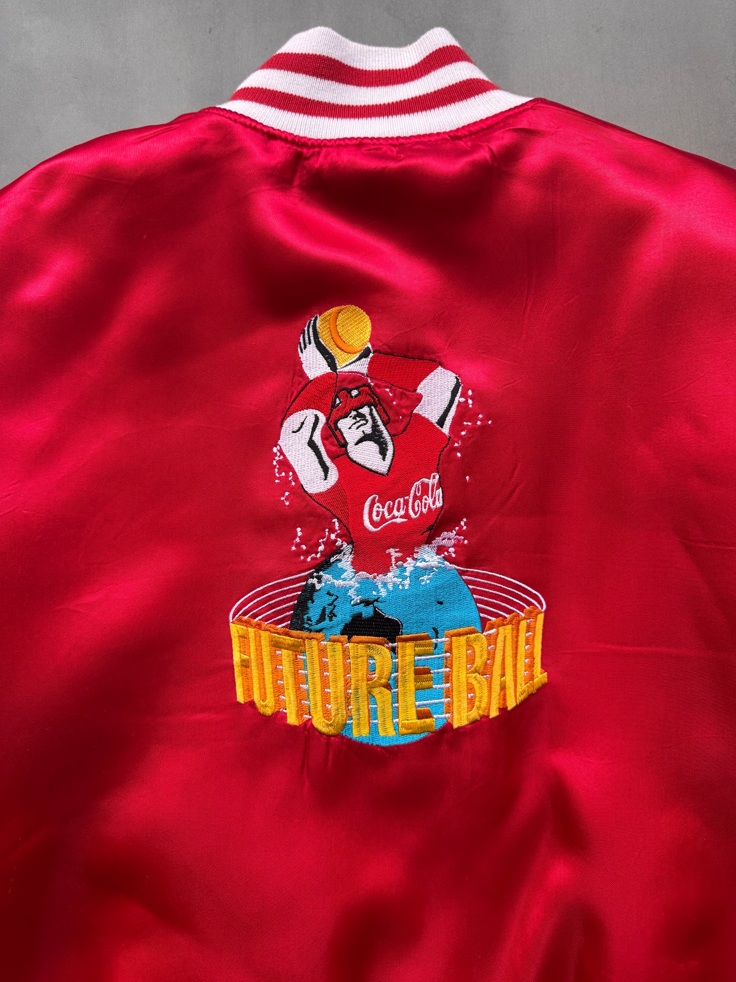 VINTAGE COCA COLA RED SATIN BOMBER JACKET - L
