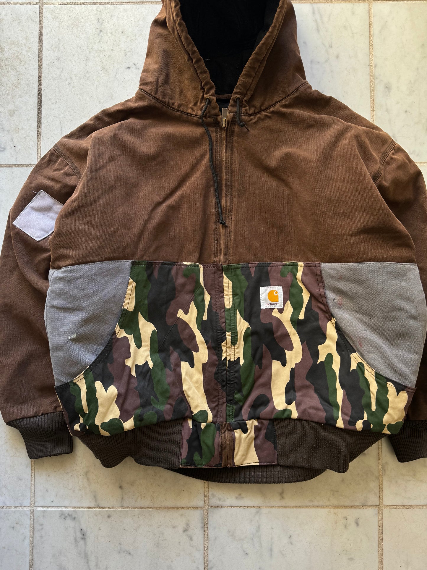 CARHARTT REWORKED CAMO PATTERN ACTIVE JACKET - XXLARGE