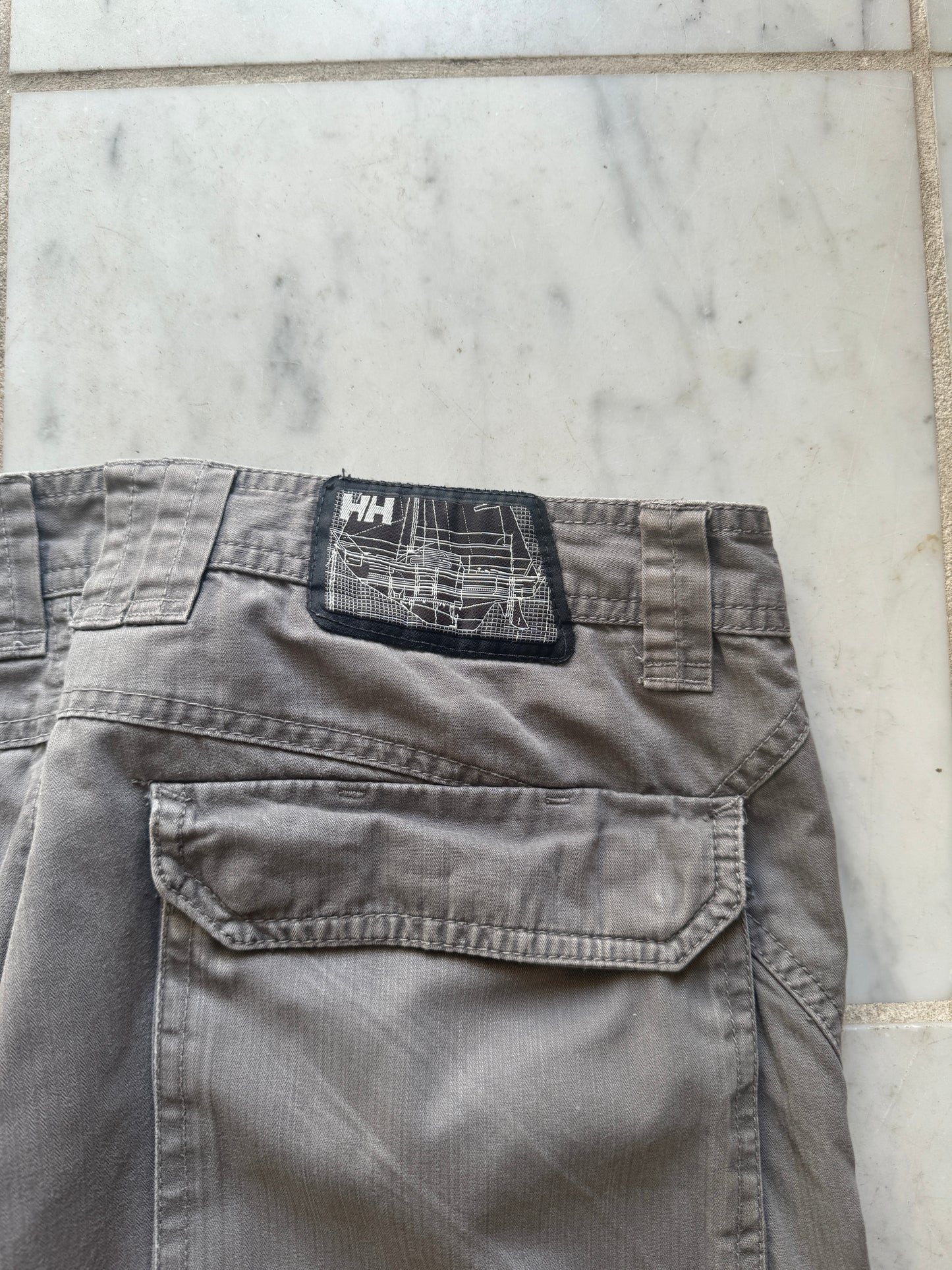 HELLY HANSEN GREY CARGO PANTS - 34x34