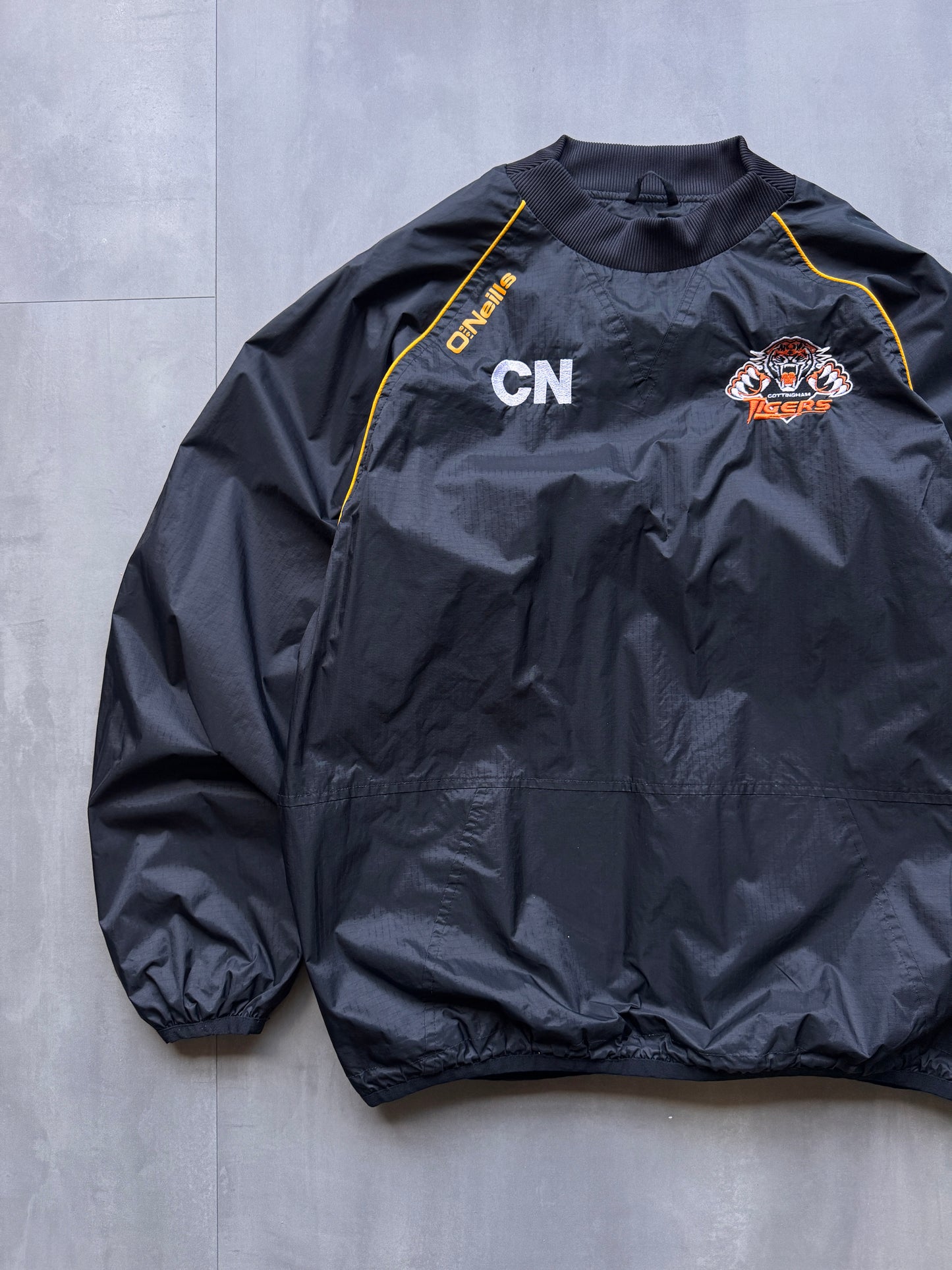 VINTAGE O'NEILLS BLACK WINDBREAKER - S