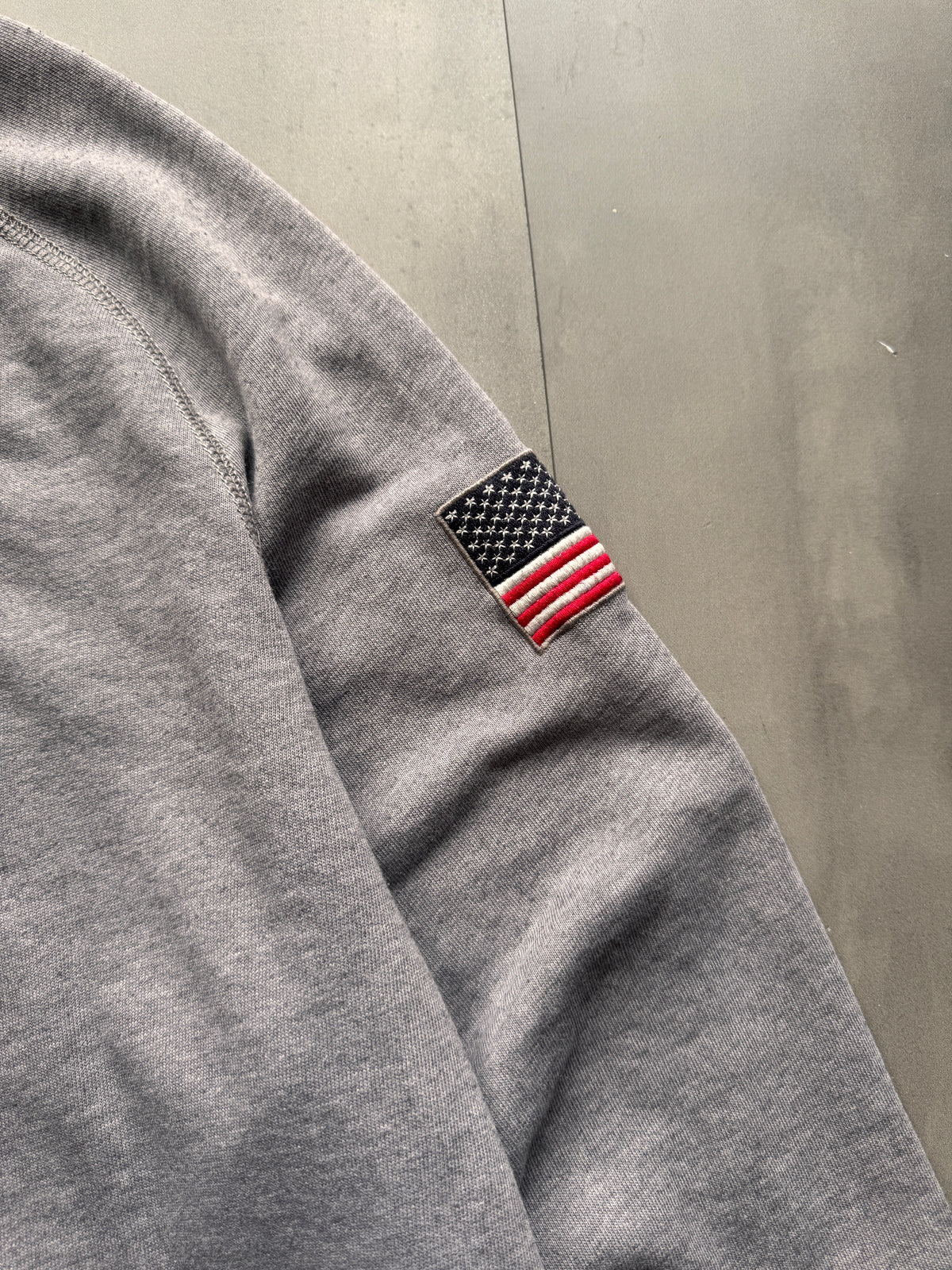 VINTAGE GAP USA GREY LONGSLEEVE - L