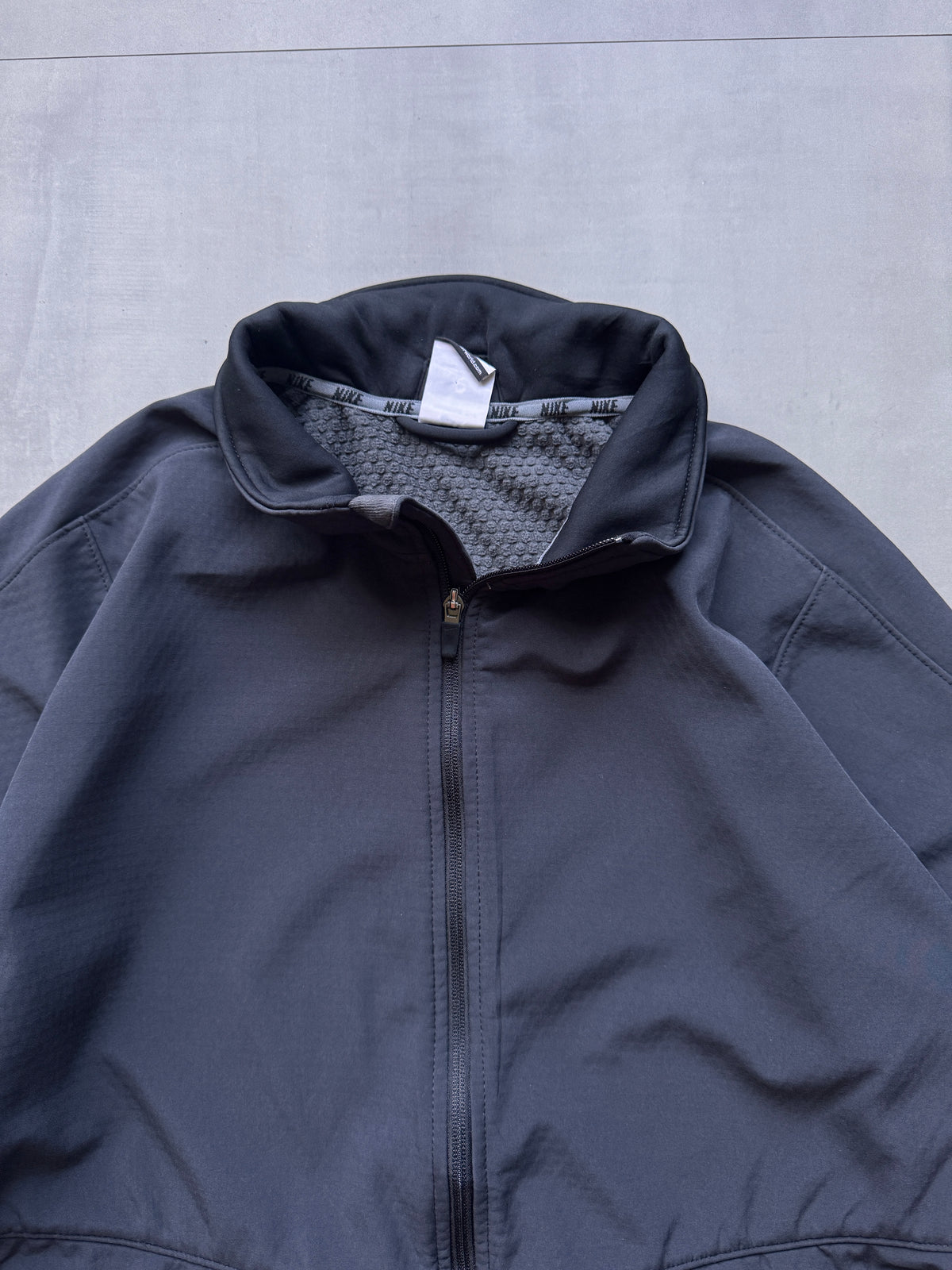 VINTAGE NIKE BLACK TRACK JACKET - XL