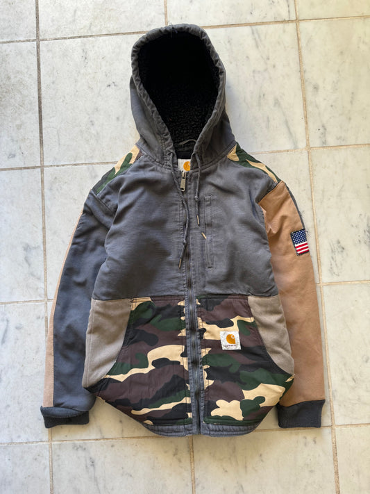 CARHARTT REWORKED CAMO PATTERN ACTIVE JACKET - XSMALL