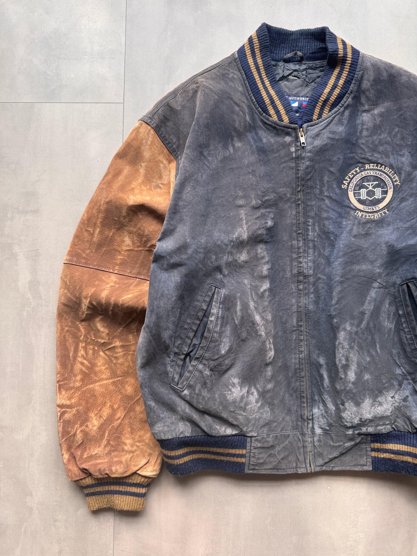 VINTAGE PORT AUTHORITY SUEDE BOMBER JACKET - M