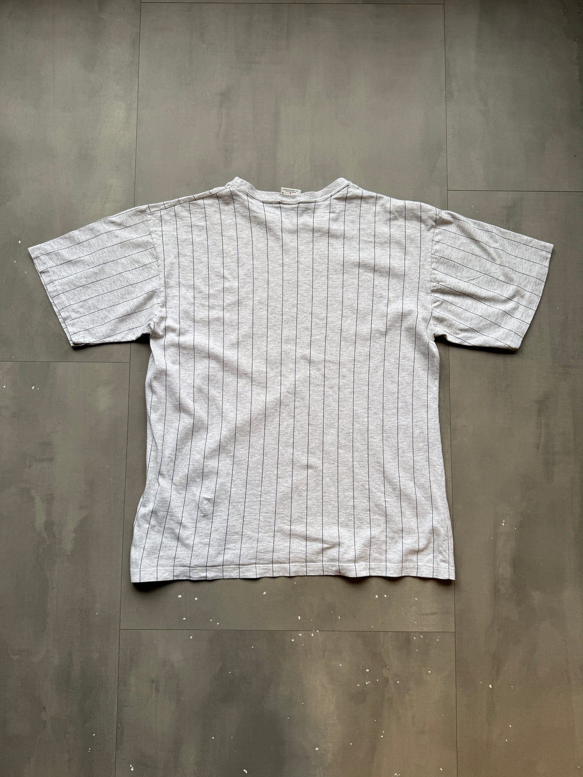 VINTAGE NUTMEG MLB BALTIMORE ORIOLES OFF WHITE TEE - L