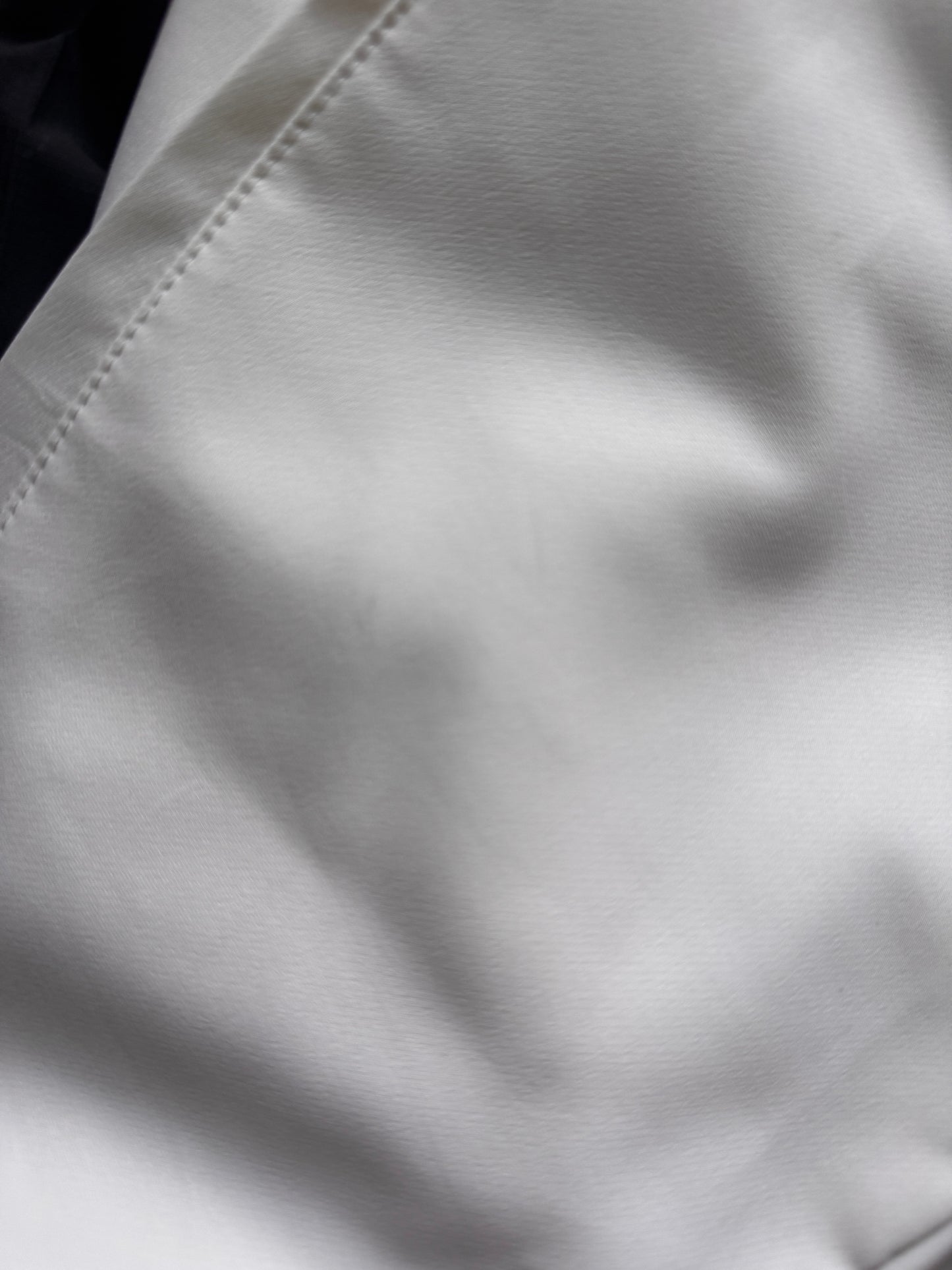VINTAGE PUMA WHITE WINDBREAKER - M