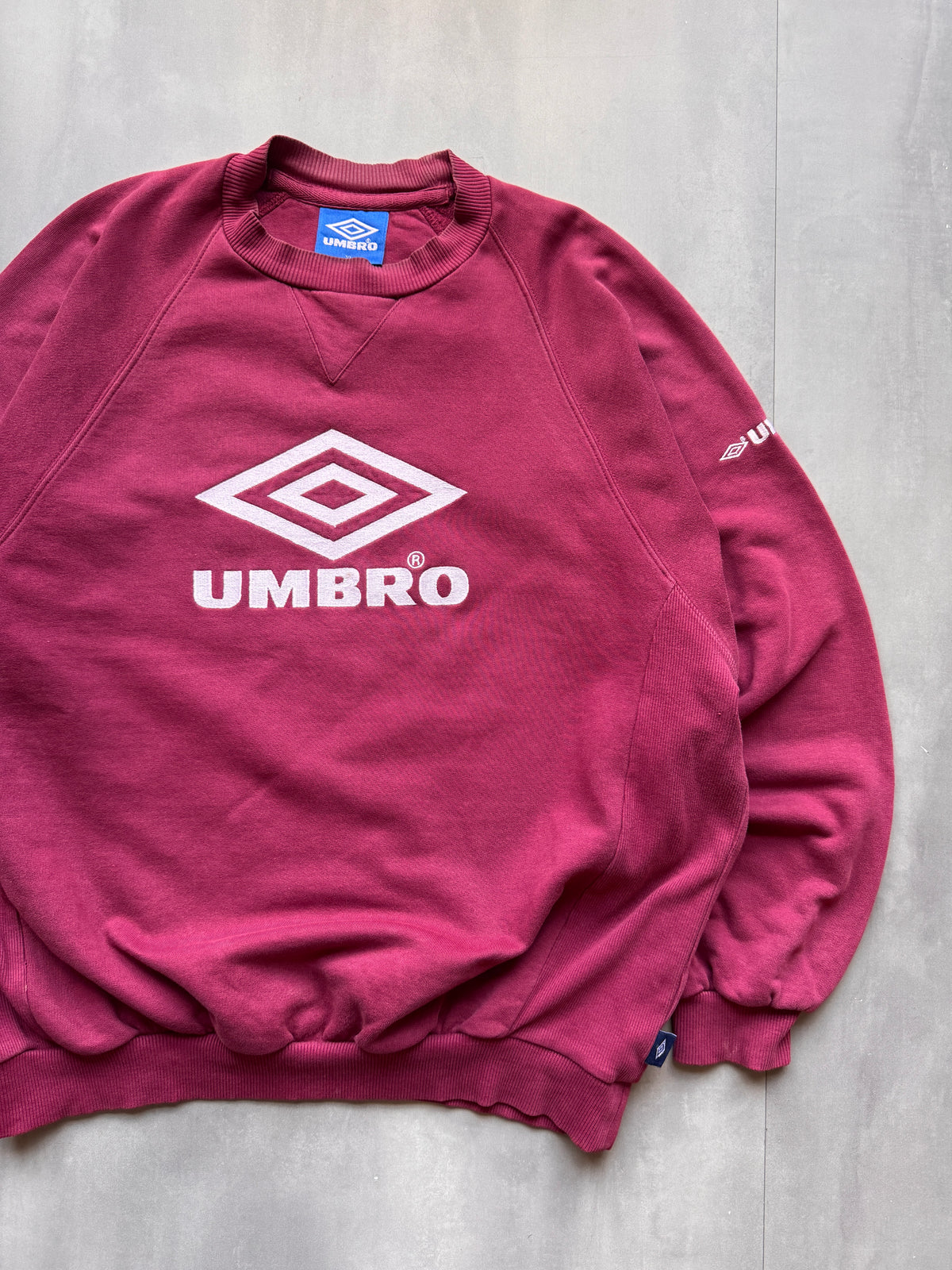 VINTAGE UMBRO MAROON SWEATER - L