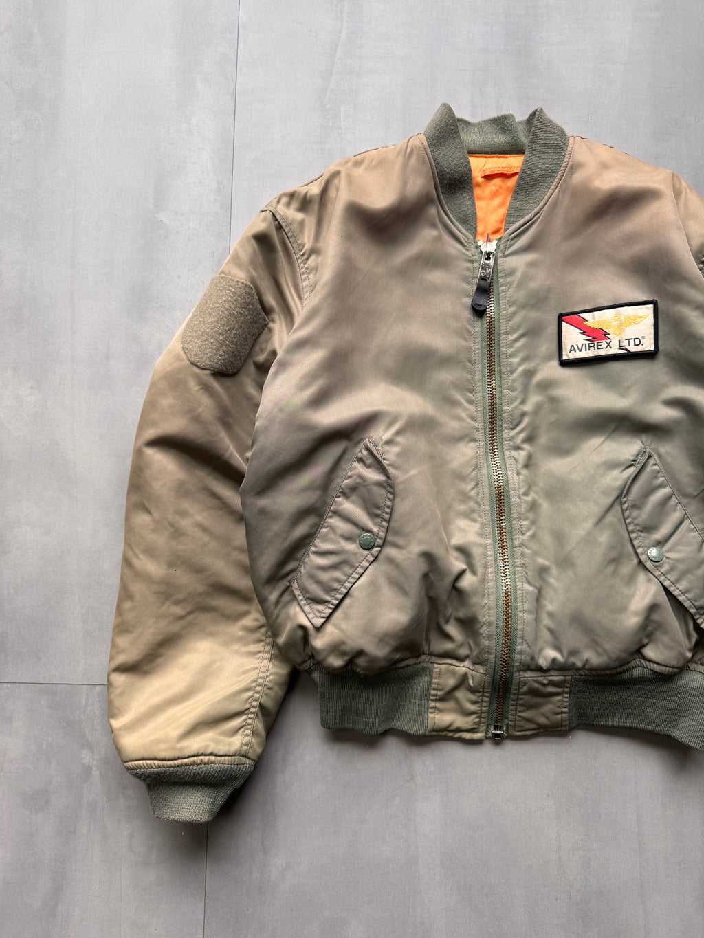 VINTAGE AVIREX LTD. GREEN M1 BOMBER JACKET - L