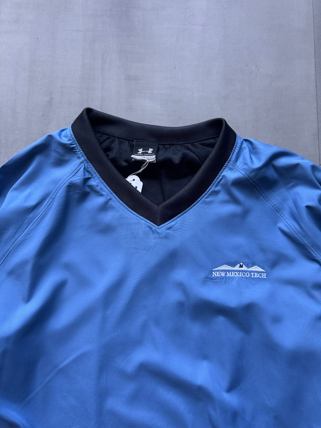 VINTAGE UNDERARMOUR NEW MEXICO TECH BLUE WINDBREAKER - XL