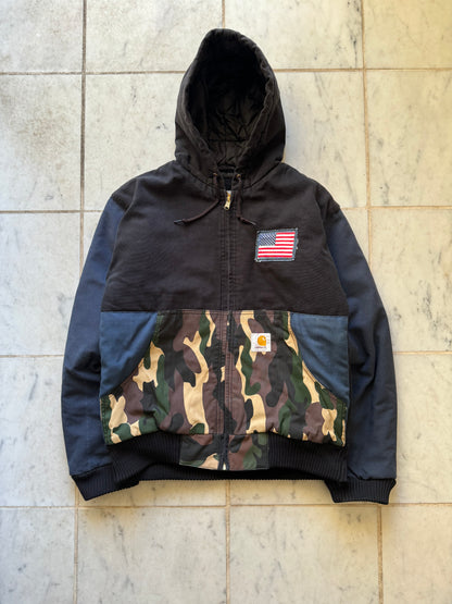 CARHARTT REWORKED CAMO PATTERN ACTIVE JACKET - MEDIUM