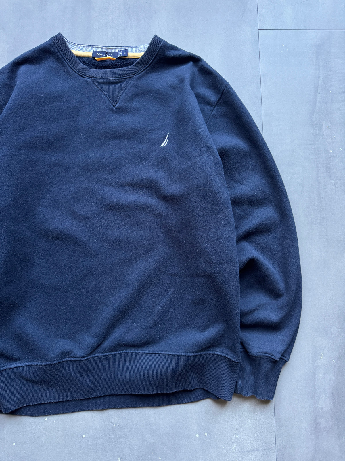 VINTAGE NAUTICA NAVY SWEATER - M