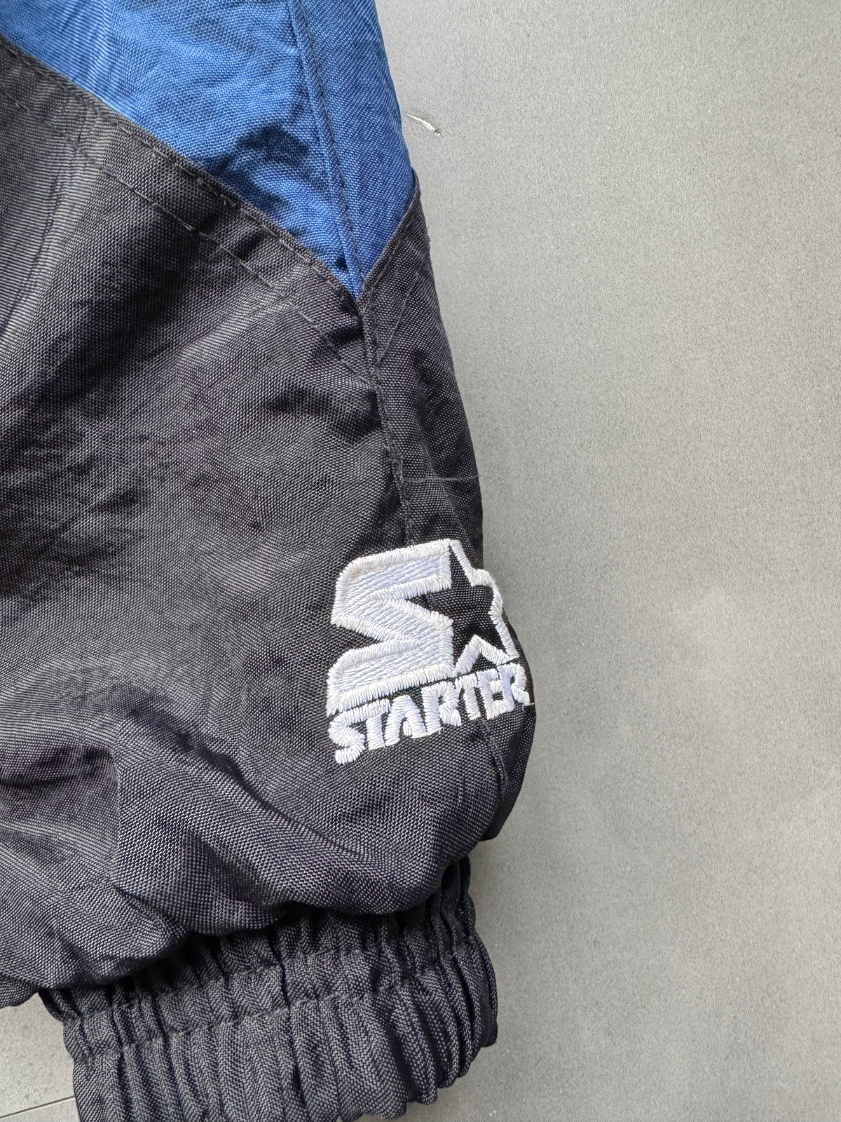 VINTAGE STARTER NORTH CAROLINA JACKET - M