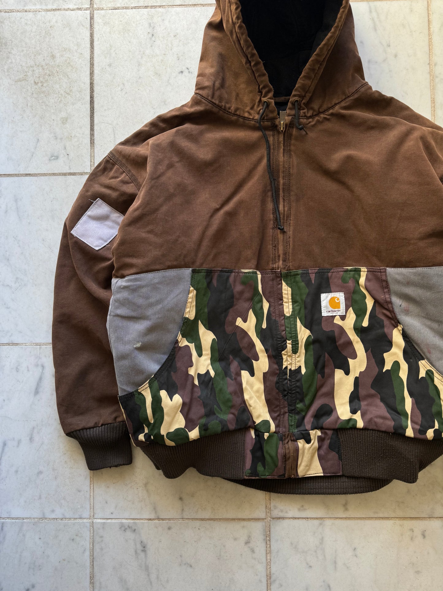 CARHARTT REWORKED CAMO PATTERN ACTIVE JACKET - XXLARGE