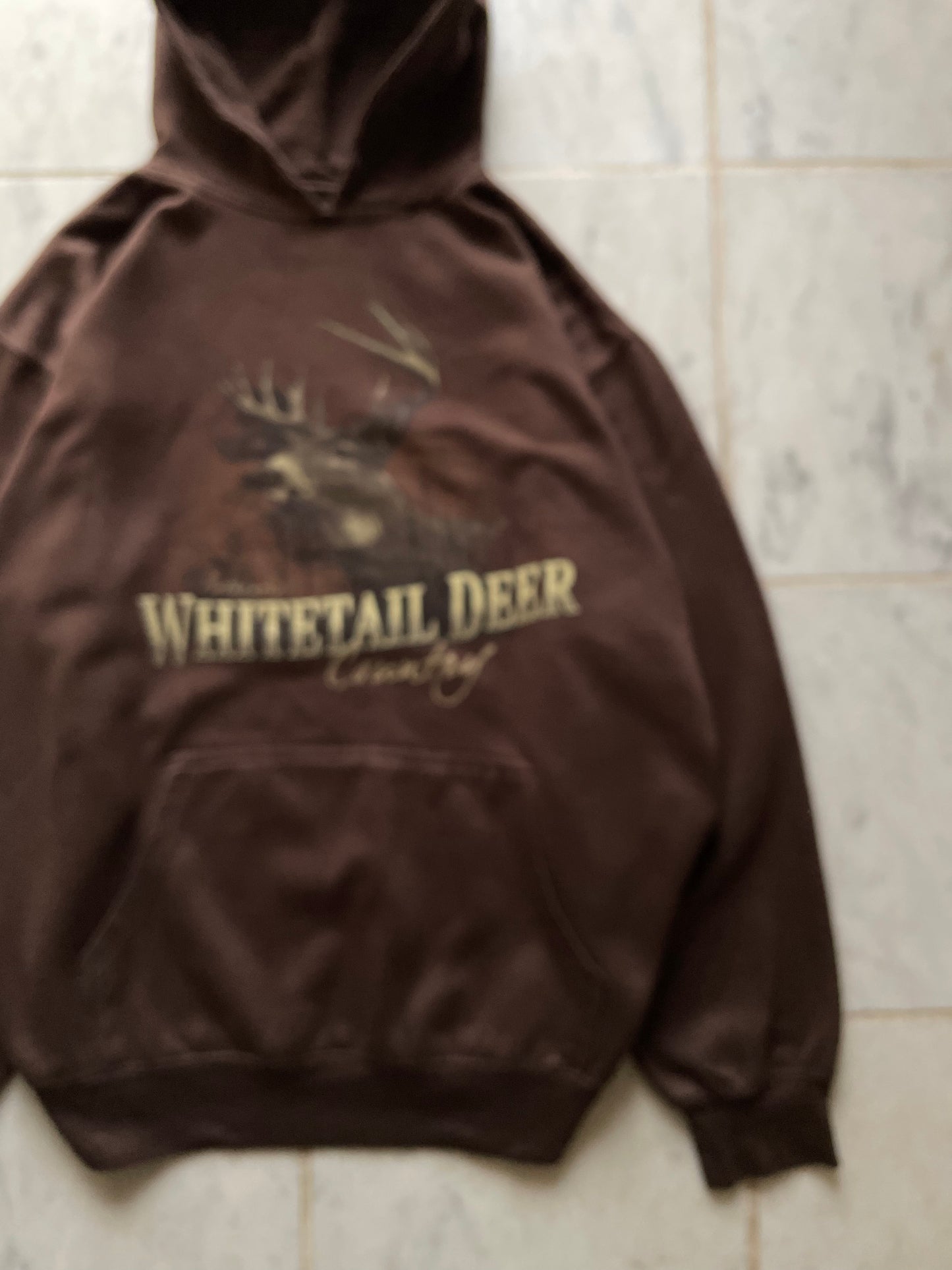 WHITETAIL DEER COUNTRY BROWN HOODIE - LARGE