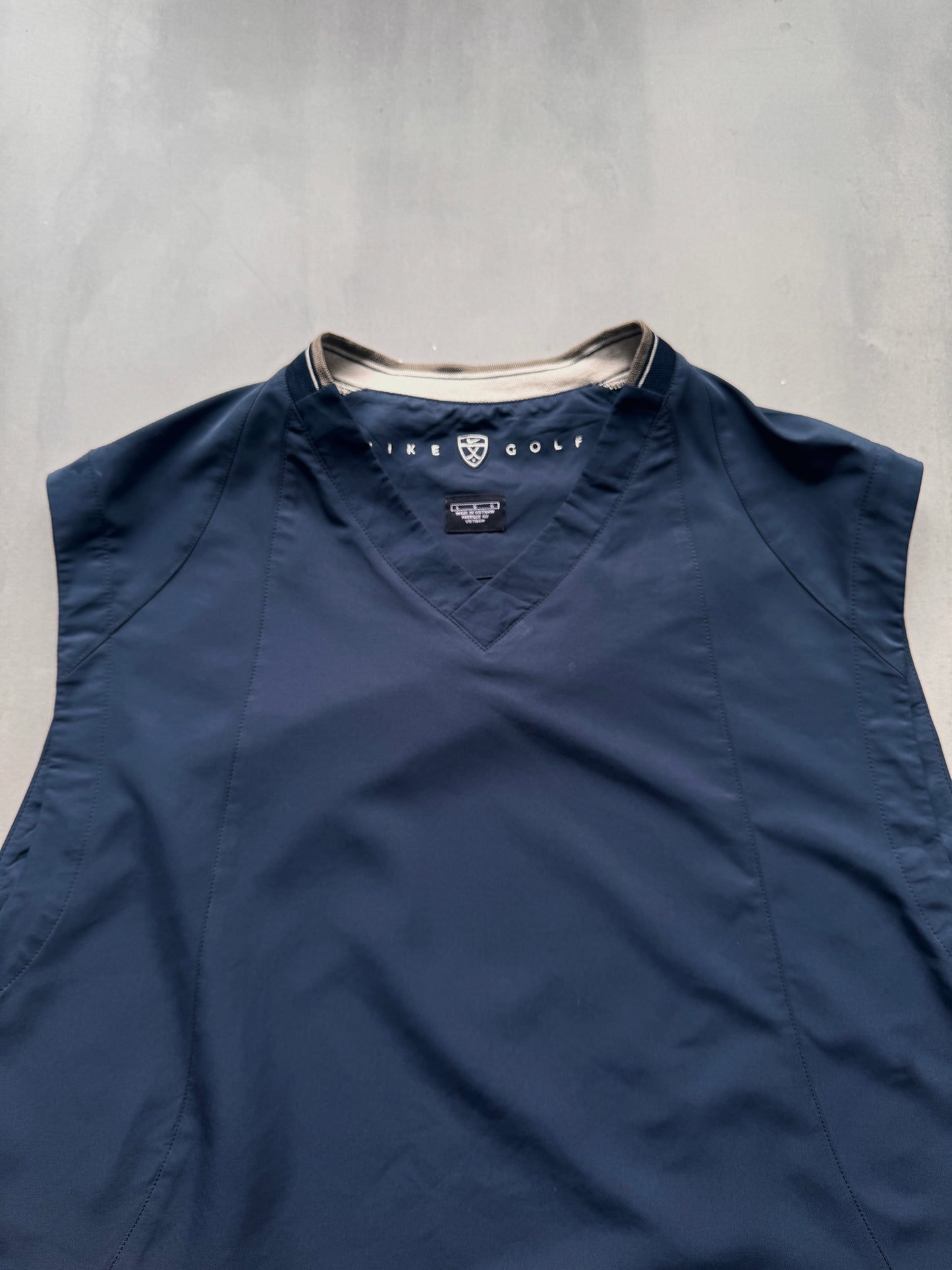 VINTAGE NIKE GOLF NAVY VEST - L