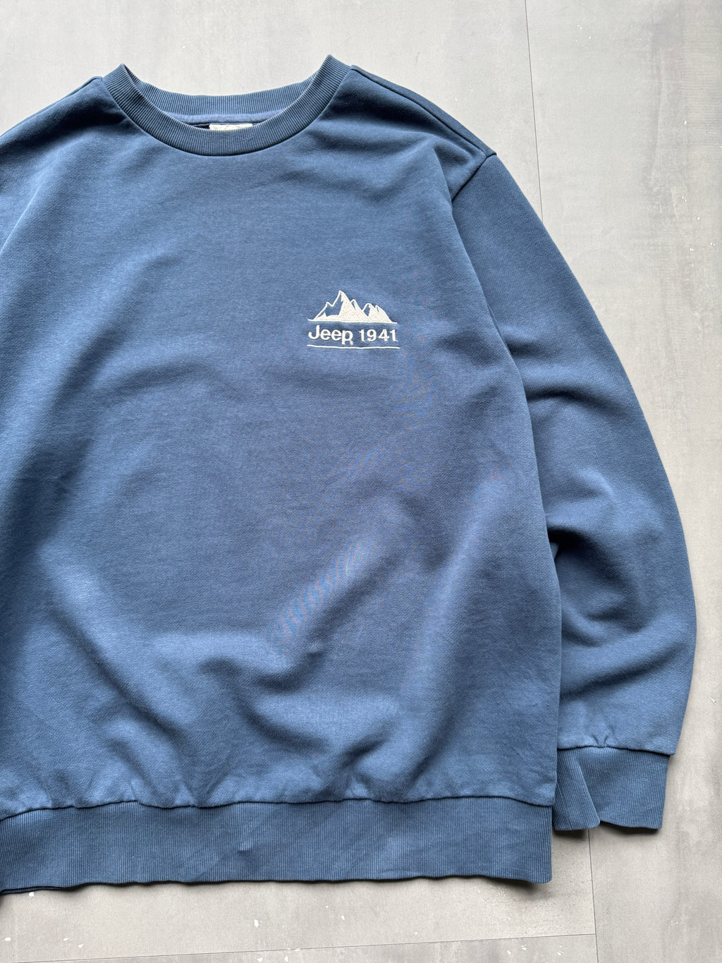 VINTAGE JEEP BLUE SWEATER - L