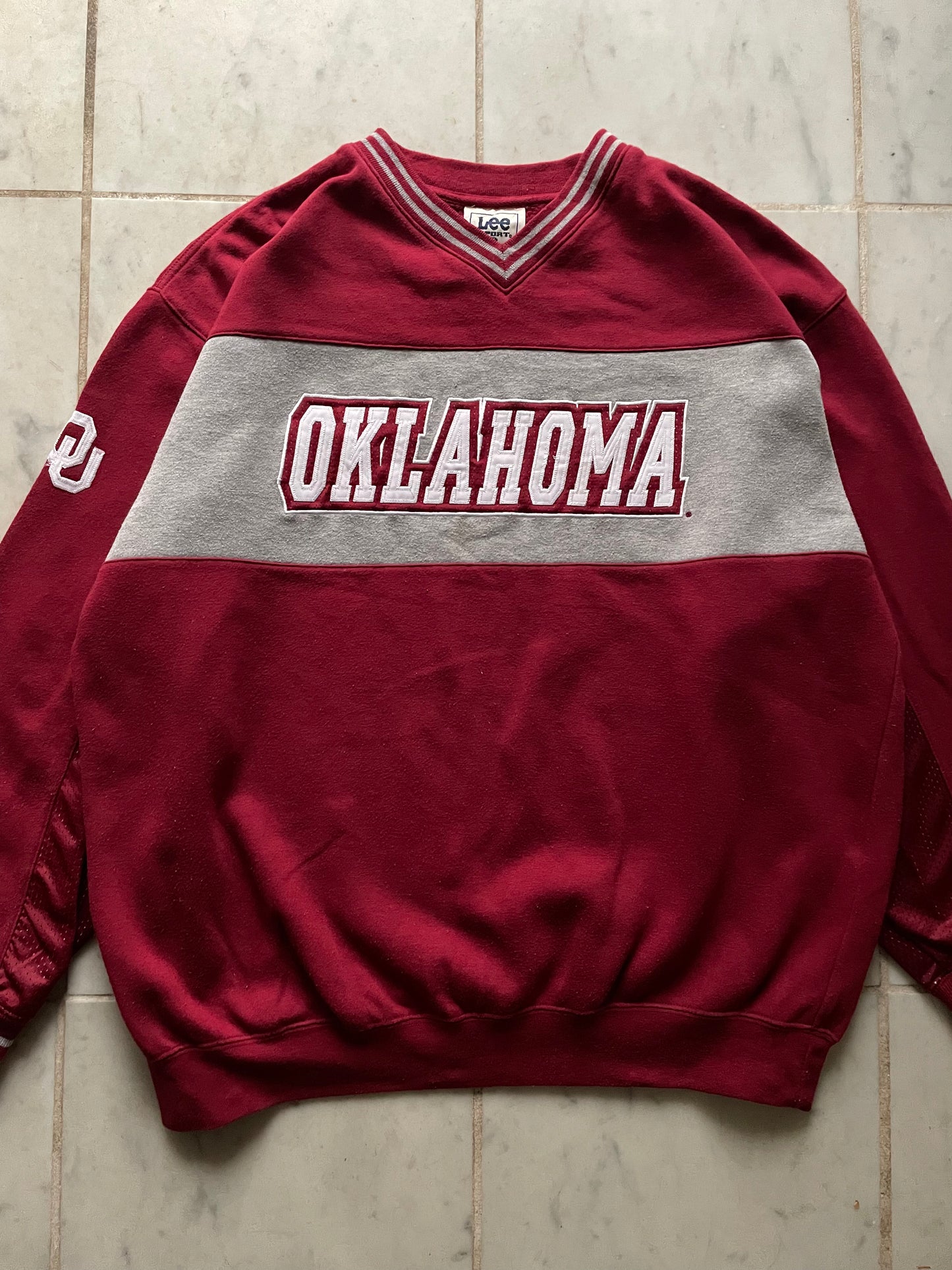 LEE OKLAHOMA BURGUNDY SWEATER - LARGE/XLARGE