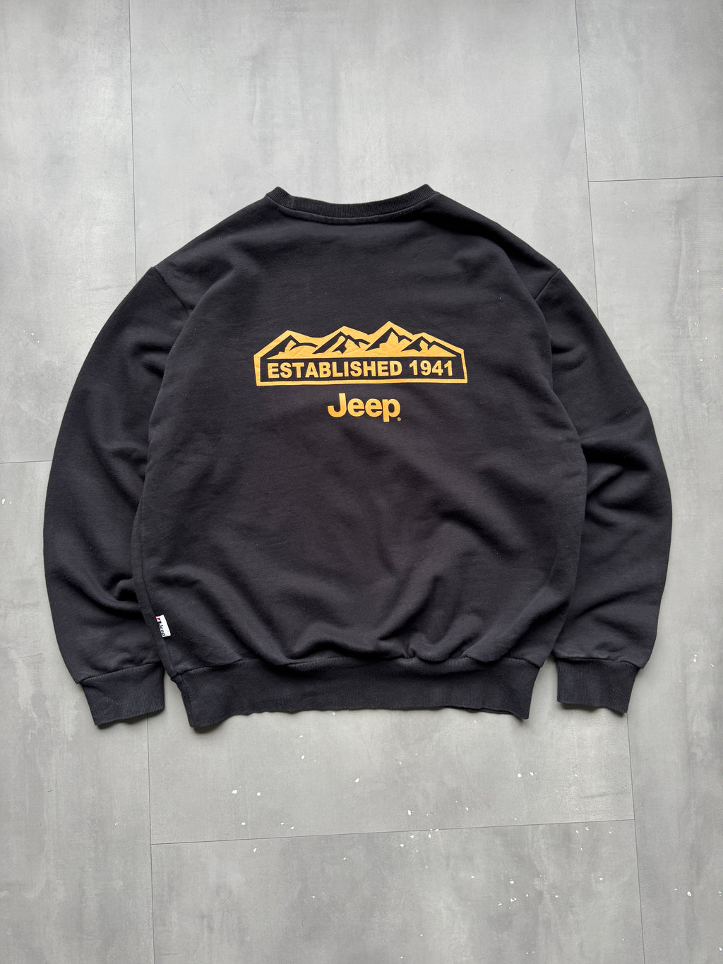 VINTAGE JEEP BLACK SWEATER - M